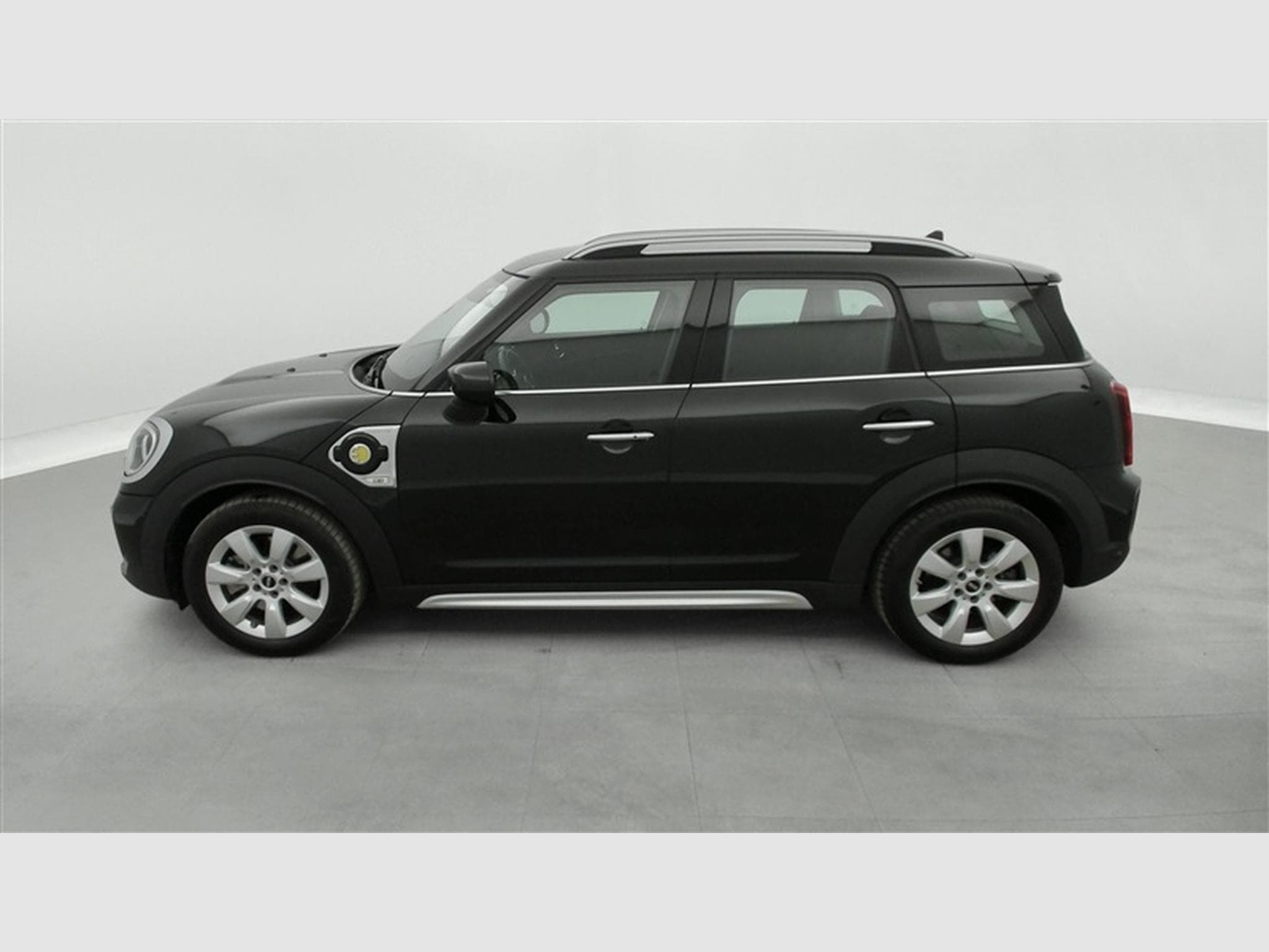 MINI Countryman 1.5A PHEV Cooper SE ALL4/NAVI/FULL LED/JA17/PDC (2023) - Photo 3