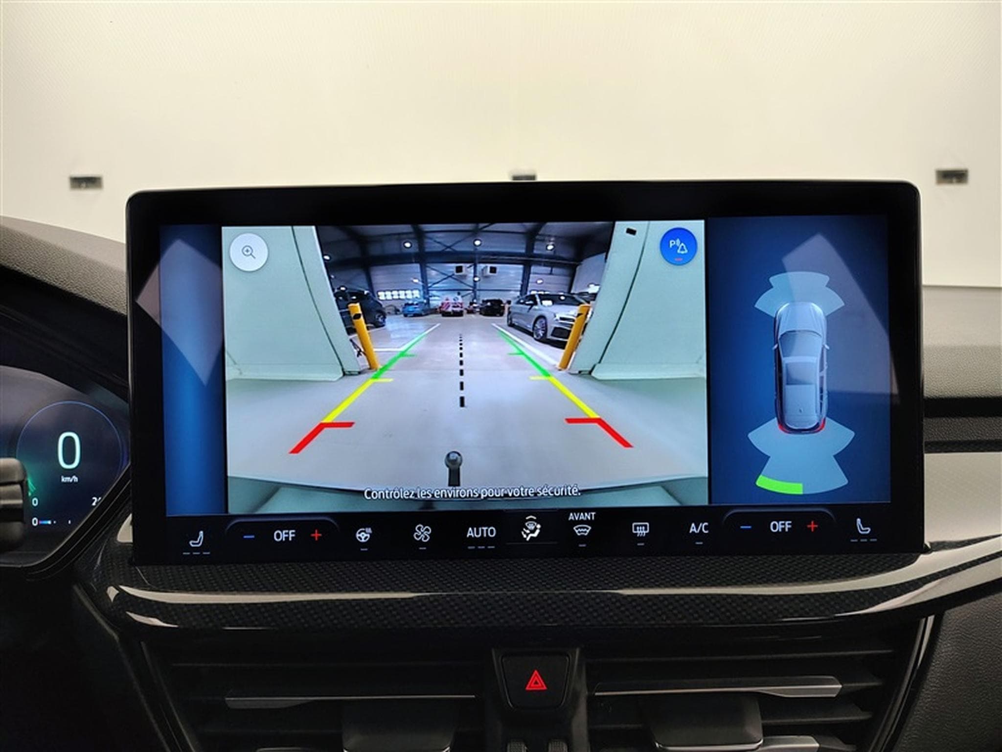 Ford Focus CLIM/NAVI/PDC (2024) - Photo 17