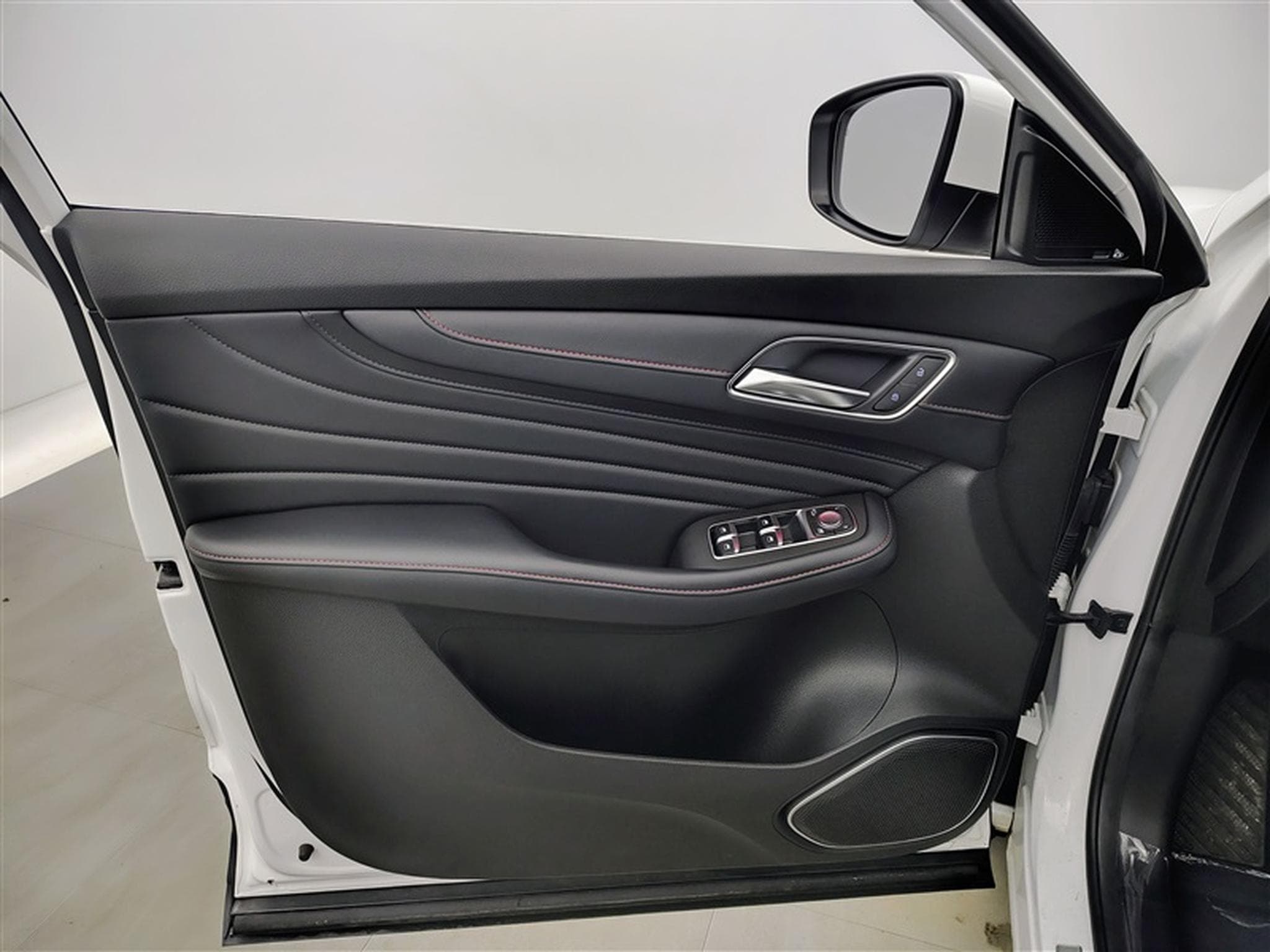MG HS 1.5 T-GDi 160cv Luxury *NAVI/FULL LED/CUIR/TOIT PANO/CAM* (2024) - Photo 17