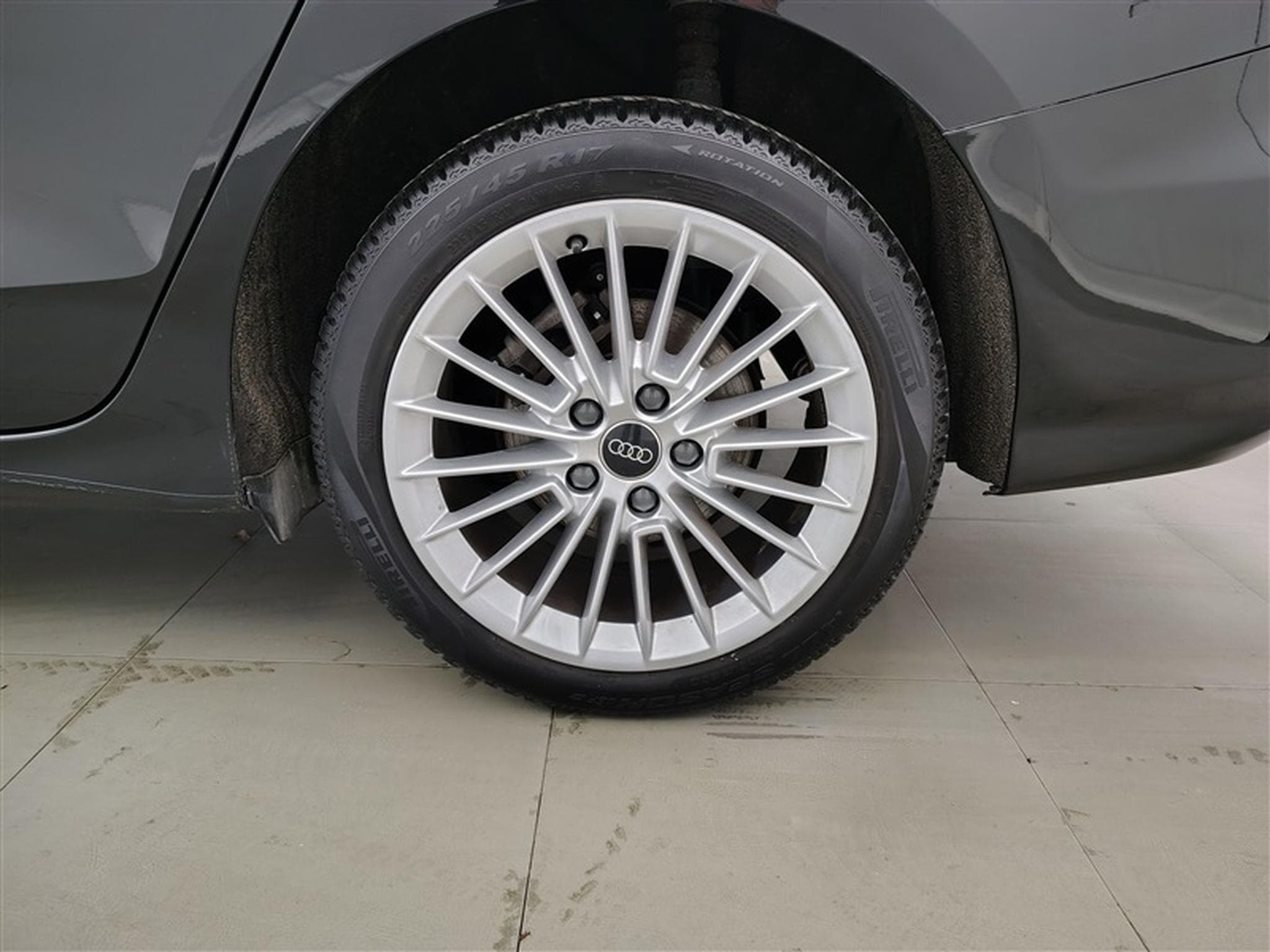 Audi A3 30 TFSI Advanced S tronic Navi / Led / PDC (2023) - Photo 6