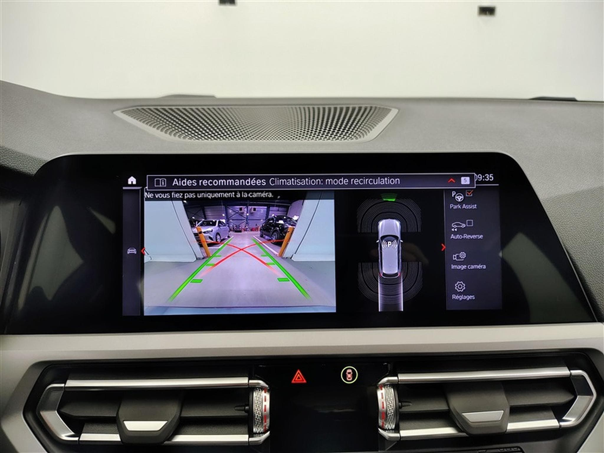 BMW 320 eA Touring PHEV Cuir / Navi / Led / PDC+Caméra (2022) - Photo 18