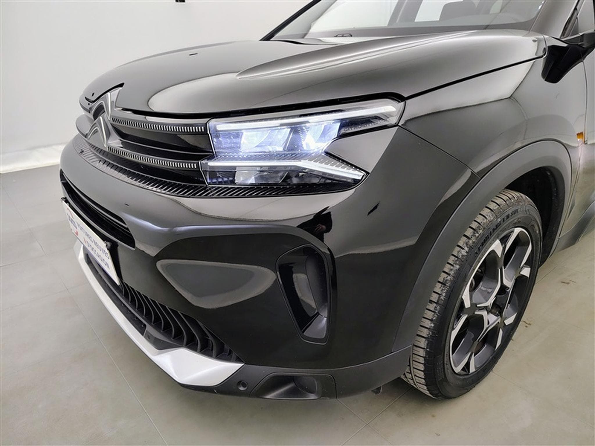 Citroen C5 Aircross 1.2 PureTech 130cv Plus NAVI / CARPLAY / CAMERA (2024) - Photo 15