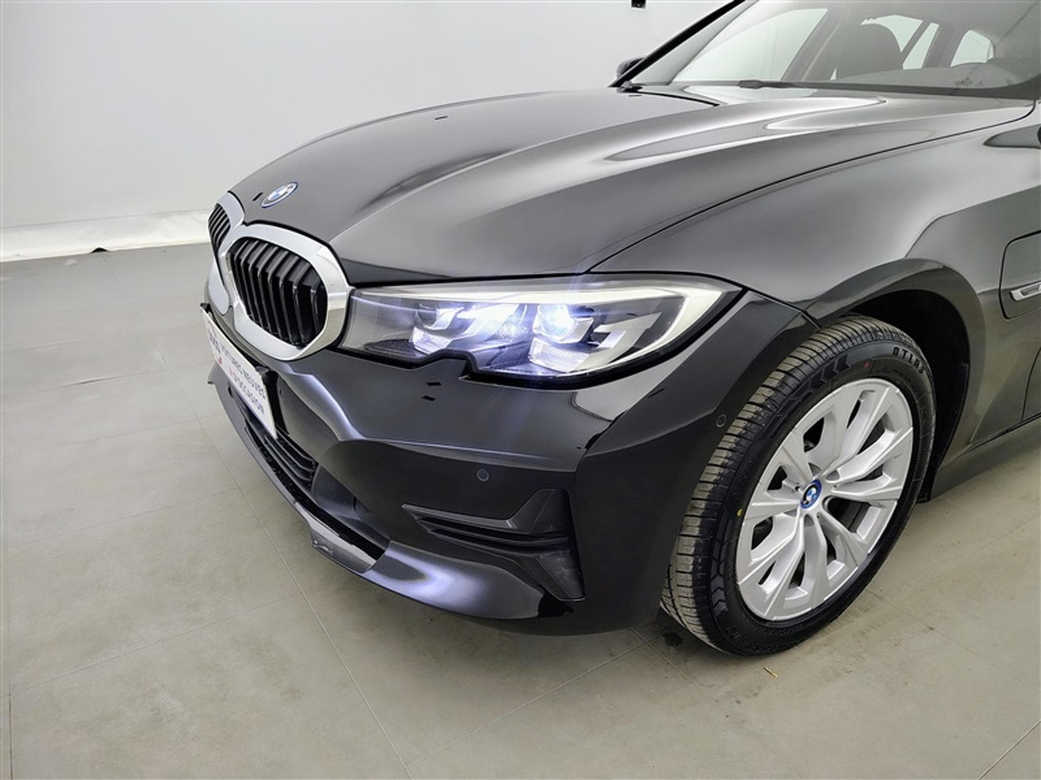 BMW 320 Touring 320eA PHEV Cuir / Navi / Led (2022) - Photo 15
