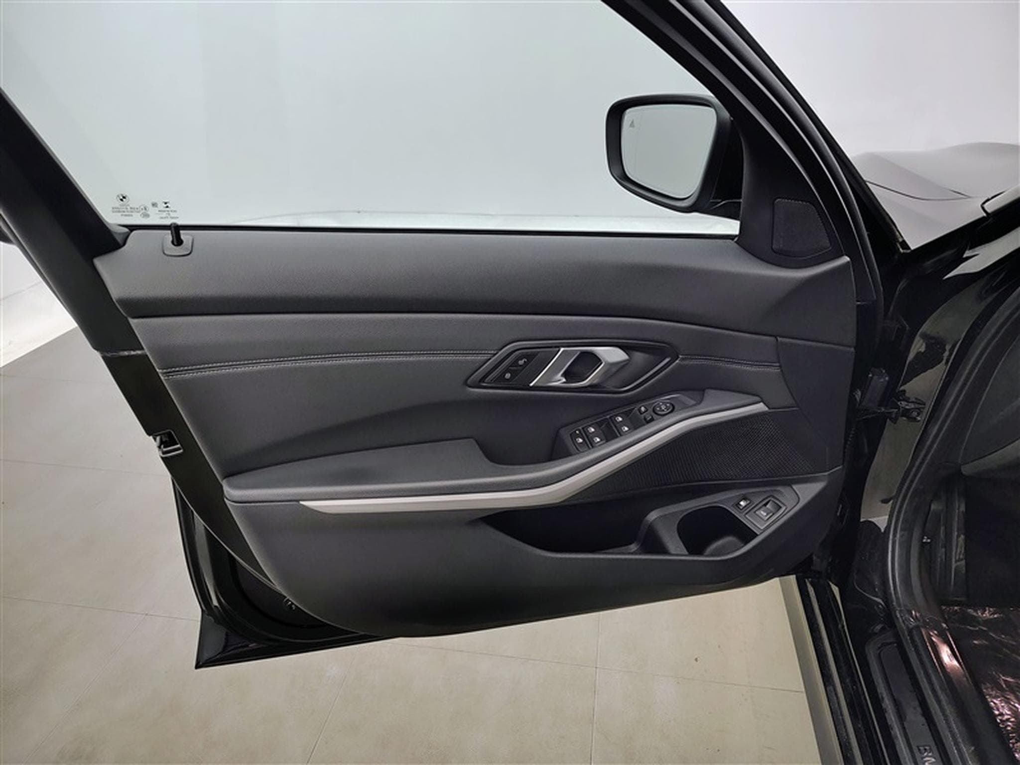 BMW 320 Touring 320eA PHEV Cuir / Navi / Led (2022) - Photo 17
