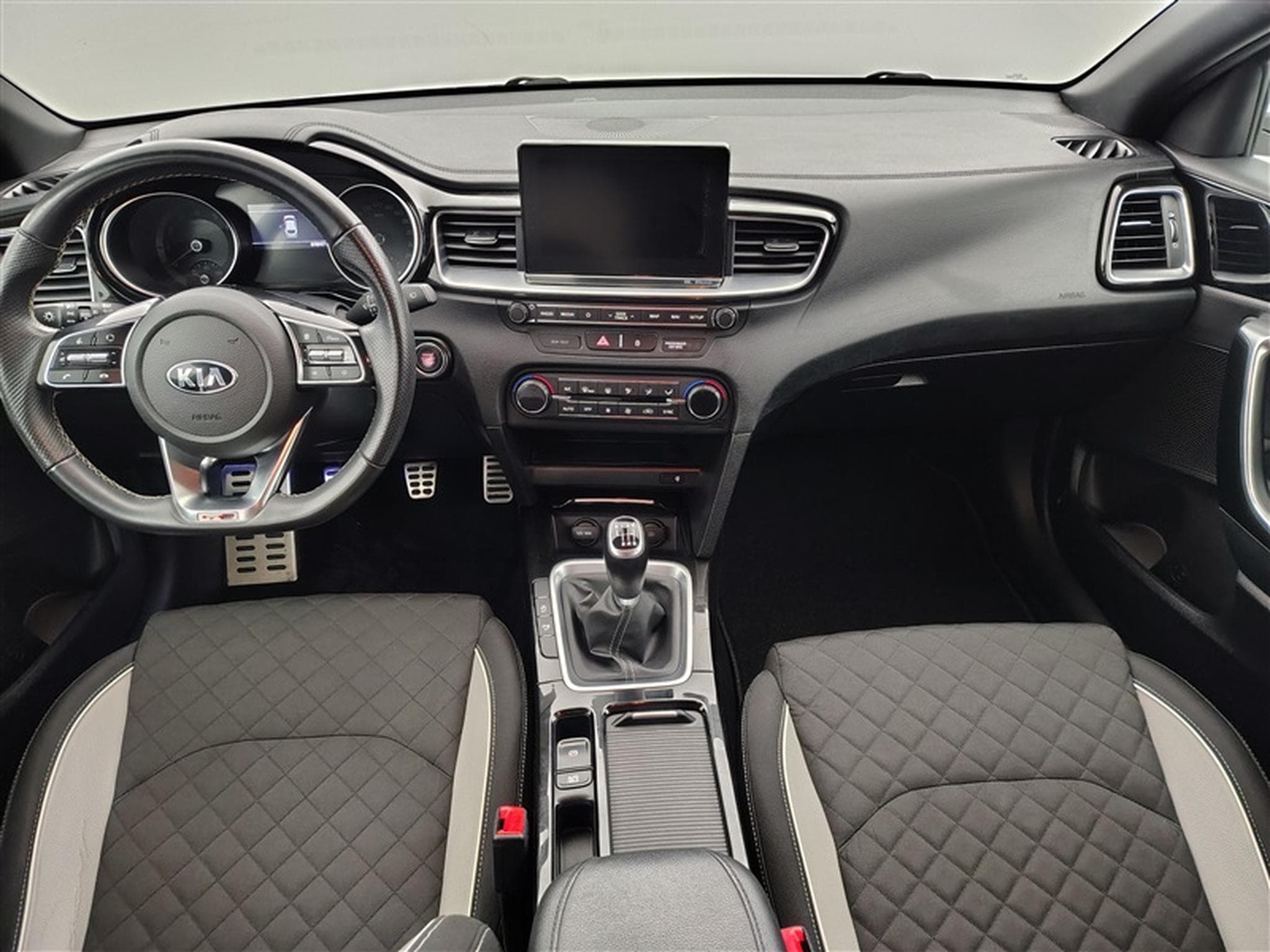Kia ProCeed 1.0 TGDI GT Line - NAVI/ CAMERA (2019) - Photo 8