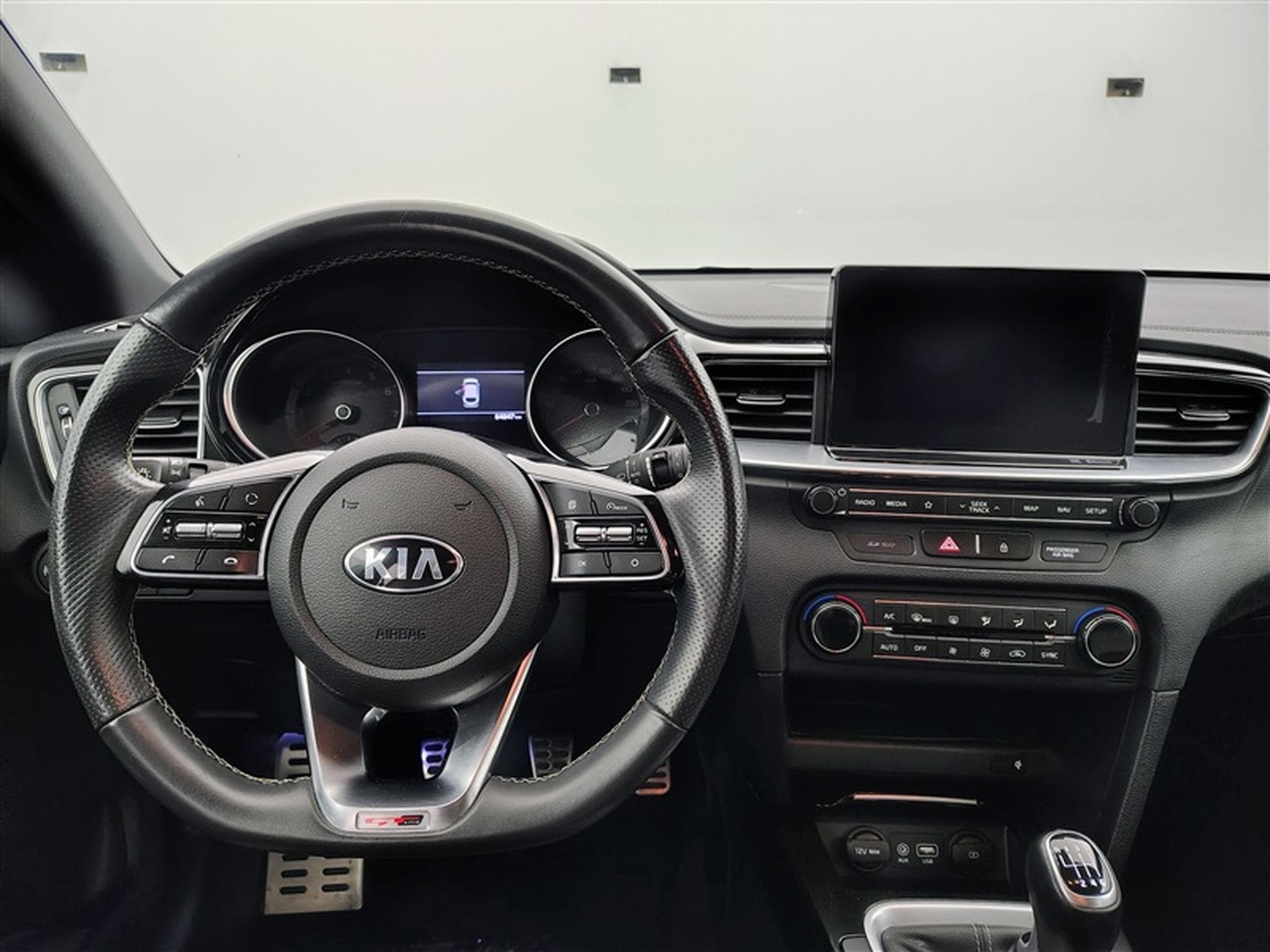 Kia ProCeed 1.0 TGDI GT Line - NAVI/ CAMERA (2019) - Photo 9