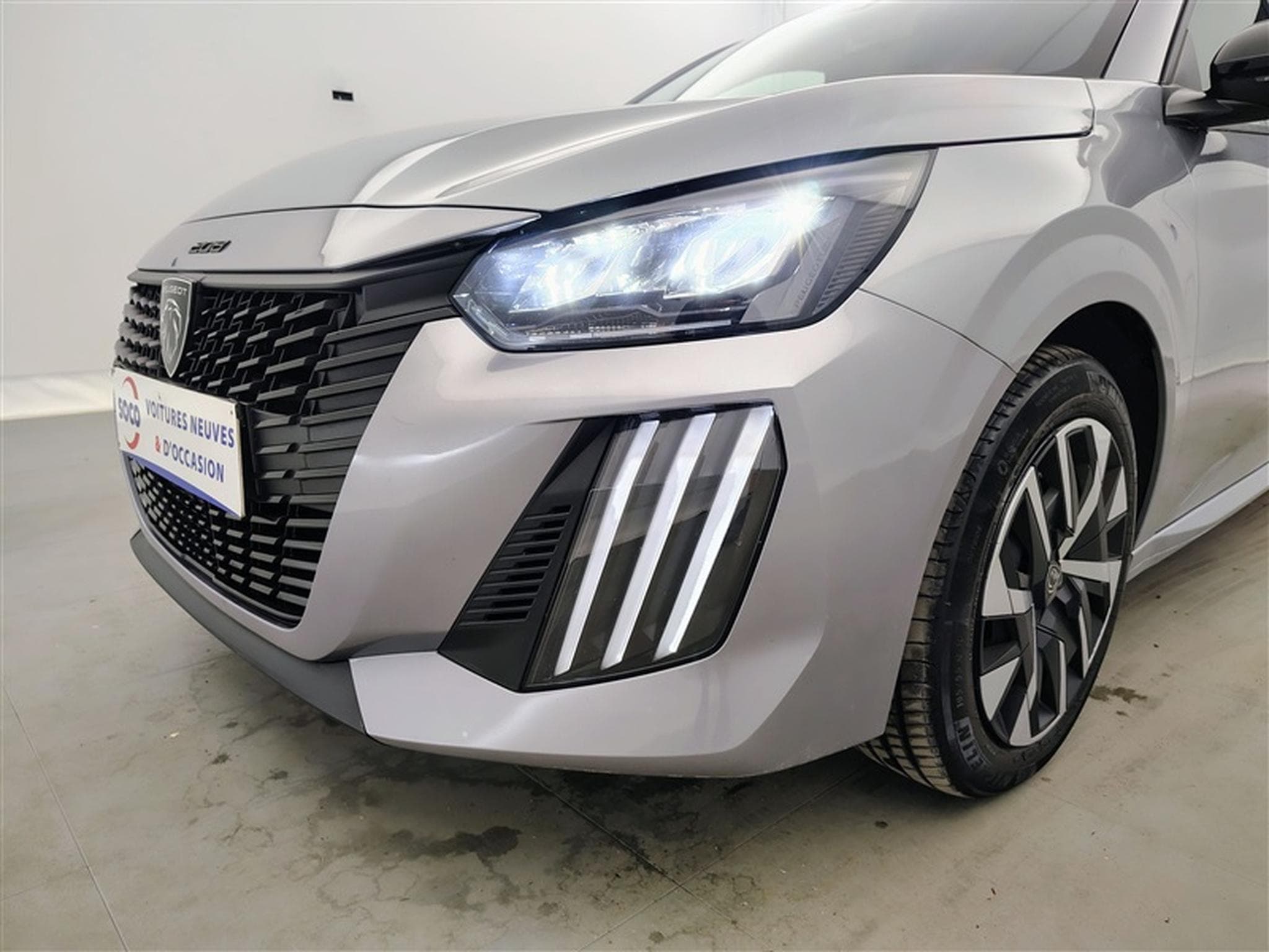 Peugeot 208 1.2i PureTech 100Cv Style (2025) - Photo 15