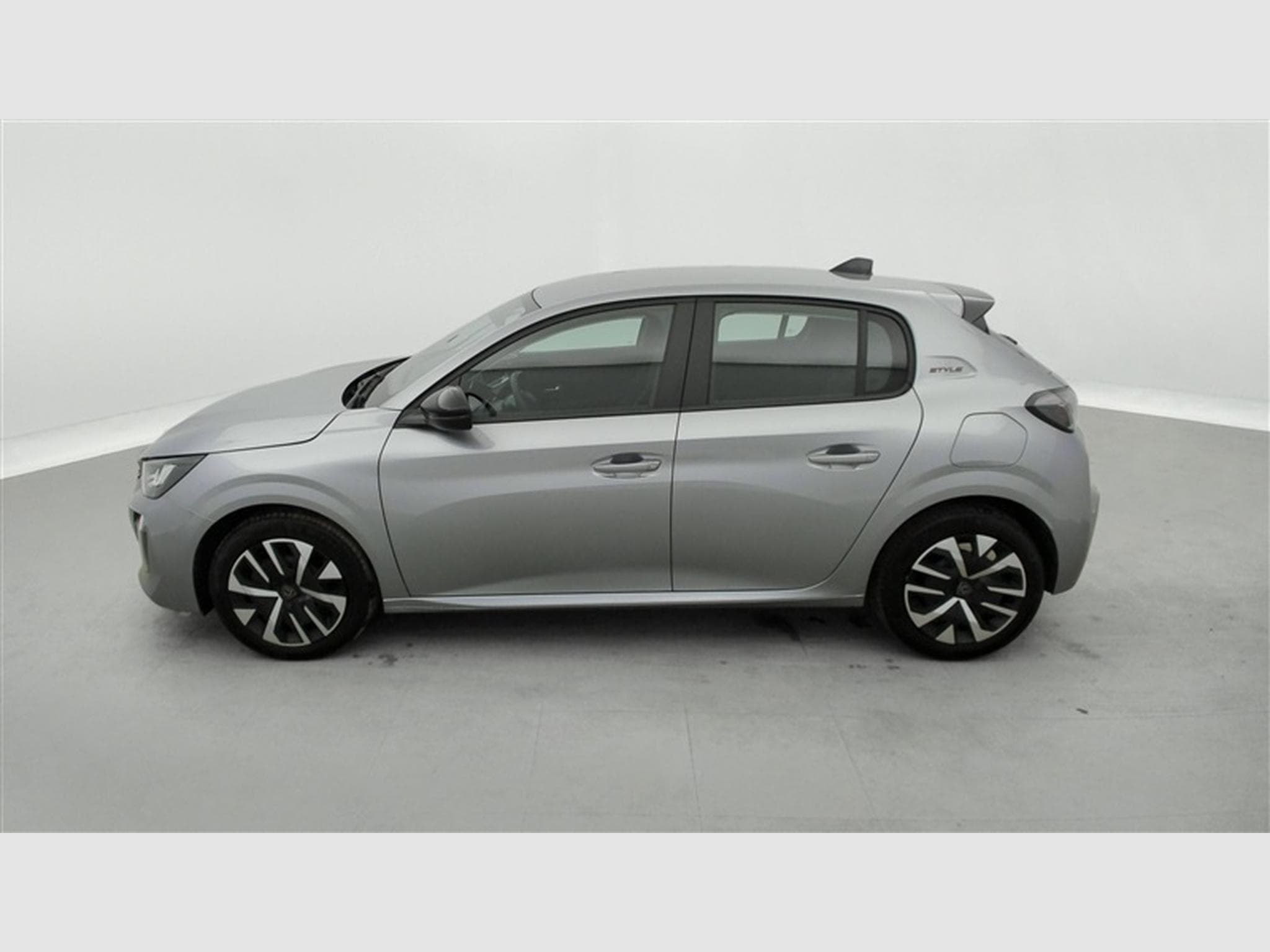 Peugeot 208 1.2i PureTech 100Cv Style (2025) - Photo 3