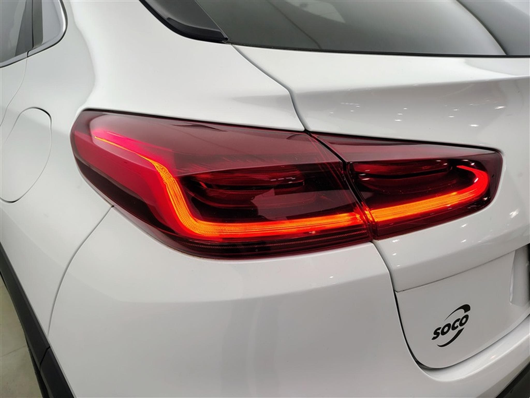 Kia XCeed PHEV 1.6 GDi Business Line DCT (2020) - Photo 16