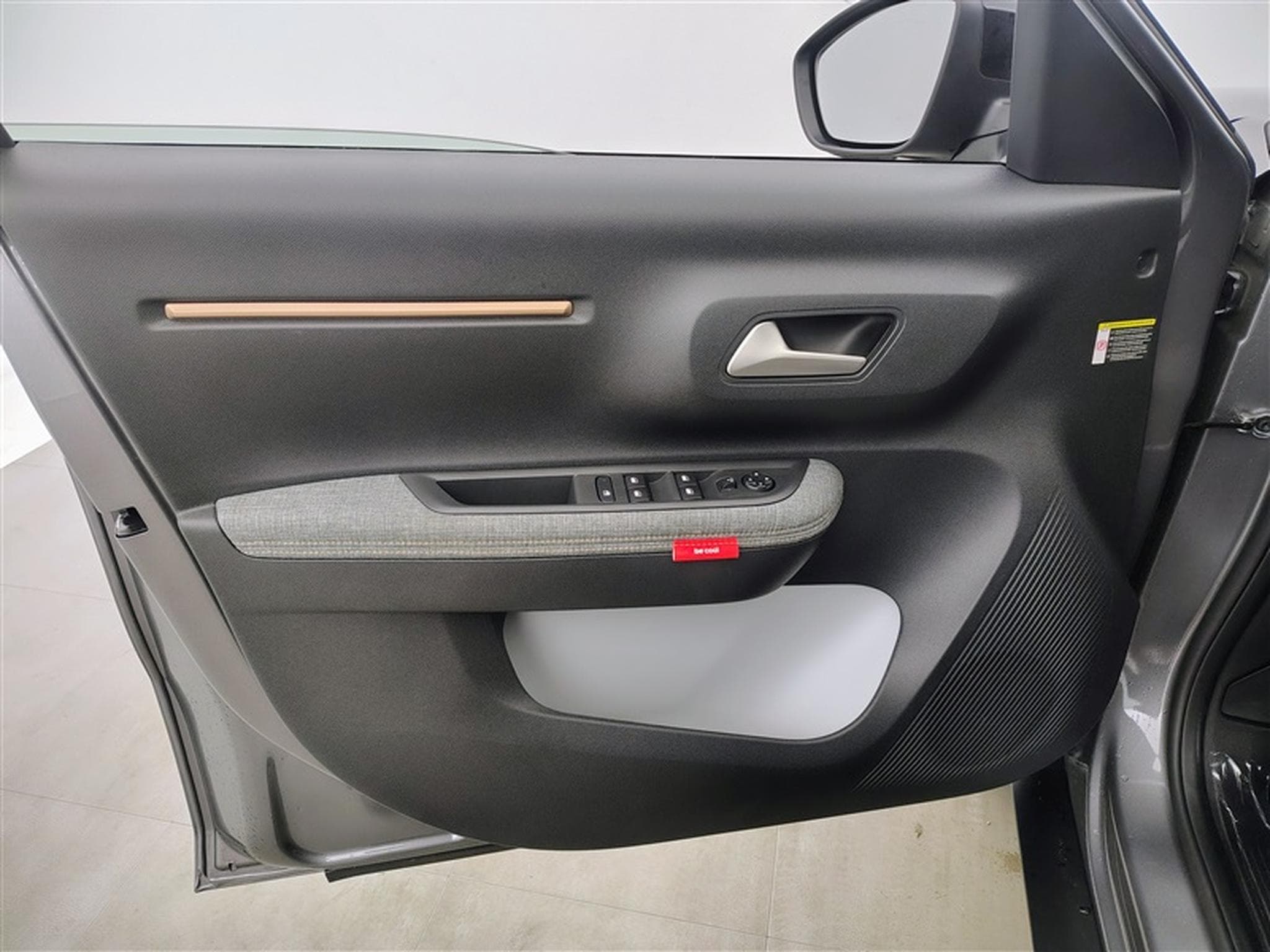 Citroen C3 Aircross 1.2 Hybrid 145cv e-DCS6 Plus CARPLAY / CAMERA / PDC AV+AR (2026) - Photo 16