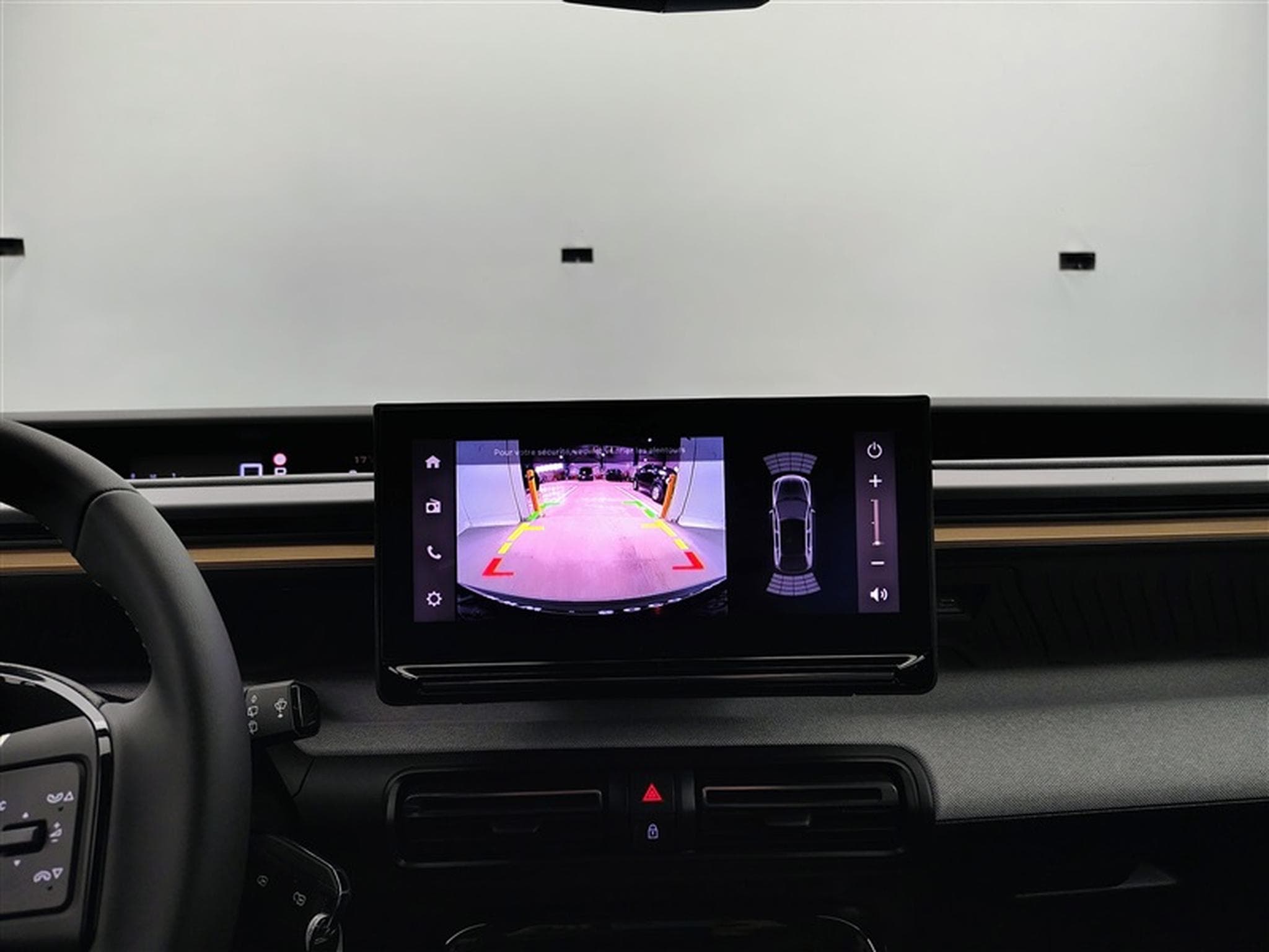 Citroen C3 Aircross 1.2 Hybrid 145cv e-DCS6 Plus CARPLAY / CAMERA / PDC AV+AR (2026) - Photo 17