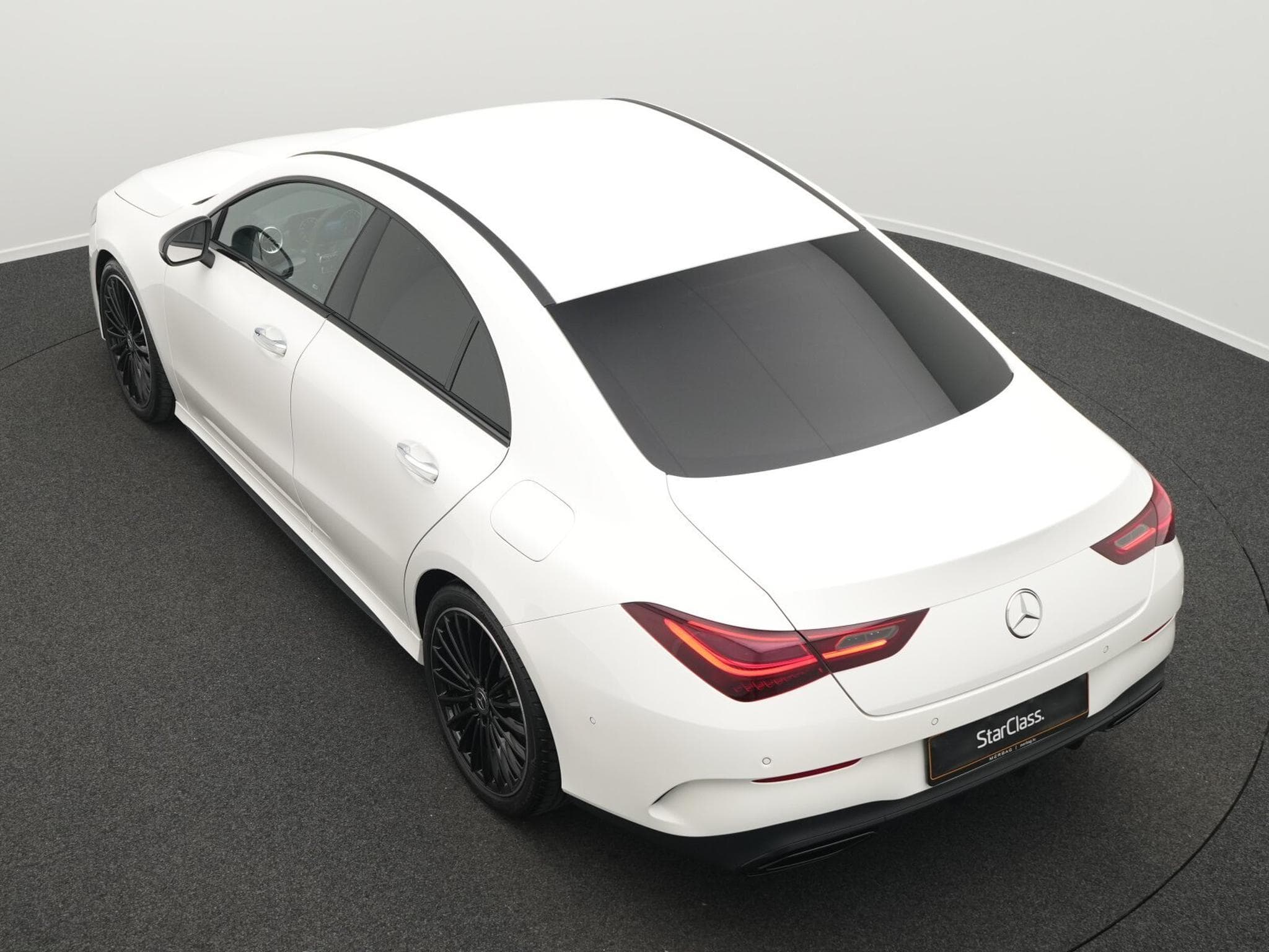 Mercedes CLA 200 AMG-Line Cpe Multi+Kamera+Night+Keyless (2025) - Photo 11