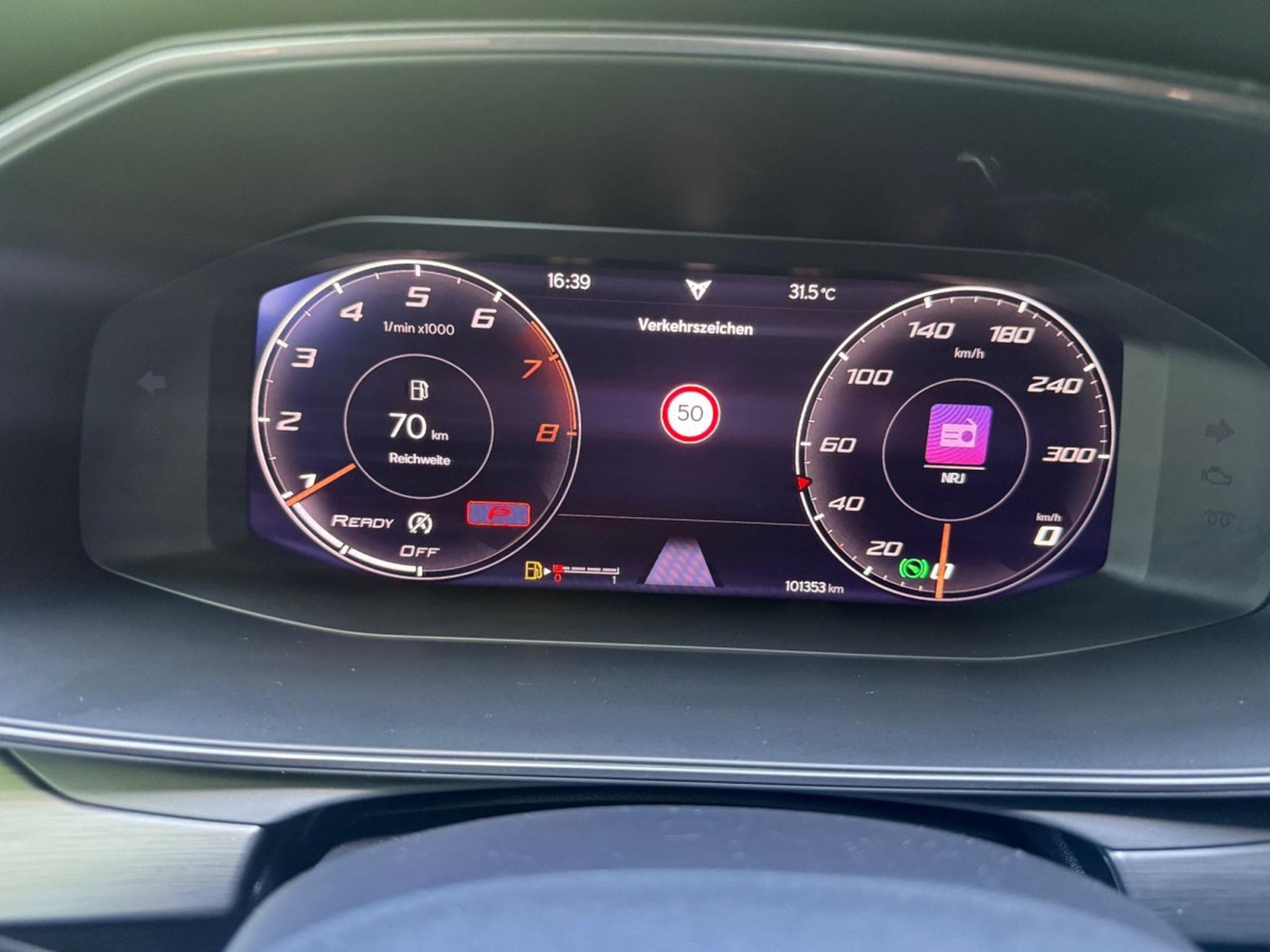 Cupra Formentor CUPRA FORMENTOR VZ 4 DRIVE LED BEATS LEDER CARPLAY KAMERA (2021) - Photo 16