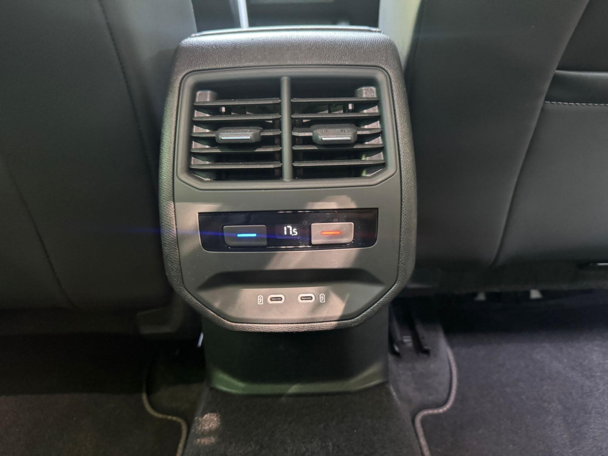 Cupra Formentor CUPRA FORMENTOR VZ 4 DRIVE LED BEATS LEDER CARPLAY KAMERA (2021) - Photo 5