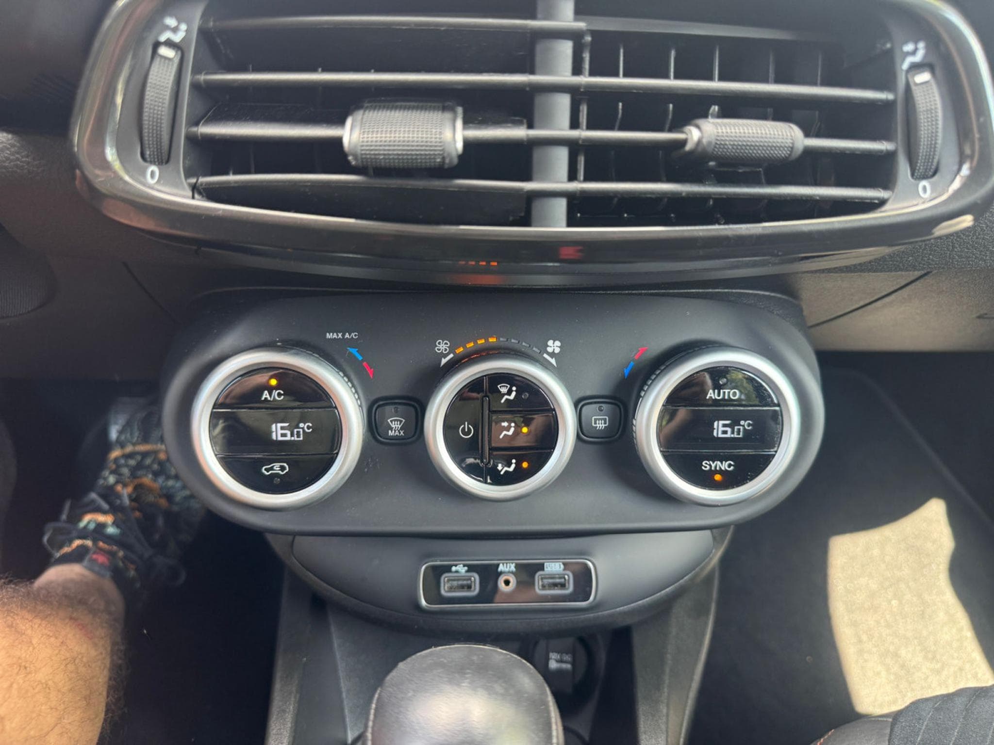 Fiat 500X FIAT 500X AUTOMATIK S-DESIGN CROSS LOOK XENON NAVI KAMERA (2018) - Photo 12