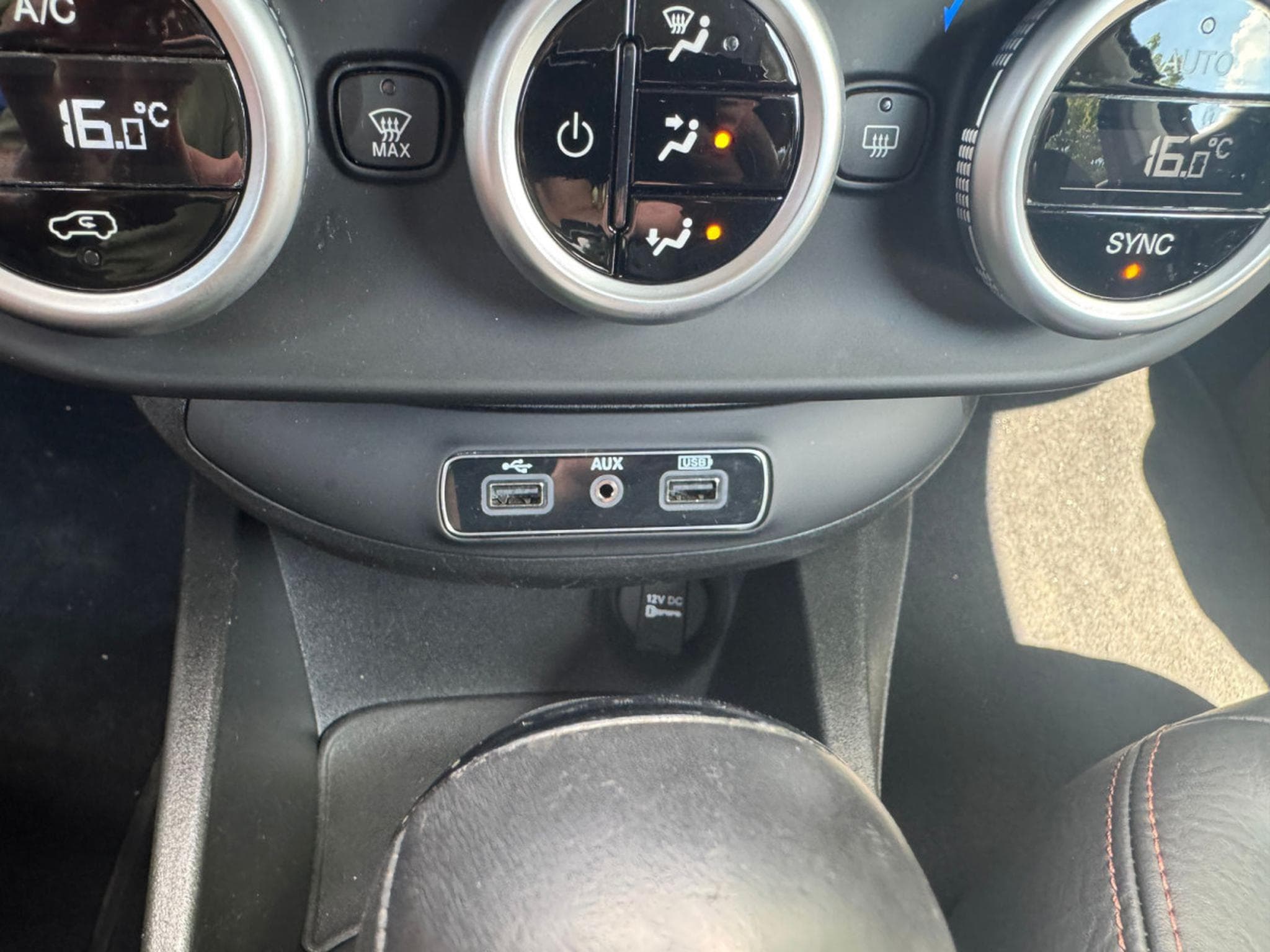 Fiat 500X FIAT 500X AUTOMATIK S-DESIGN CROSS LOOK XENON NAVI KAMERA (2018) - Photo 16
