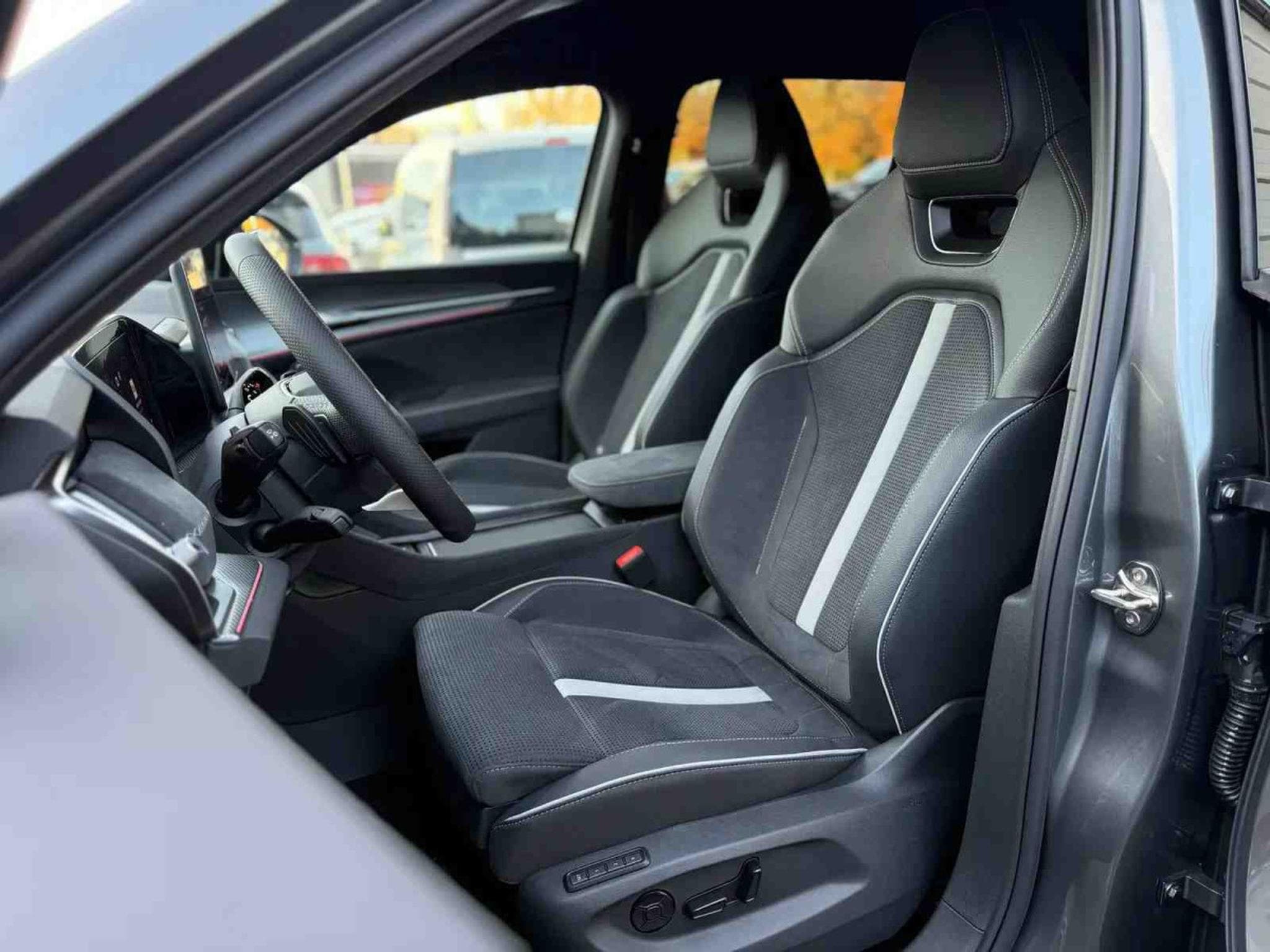 Skoda Kodiaq 2.0 TSi DSG 204 4x4 Sportline (2025) - Photo 7