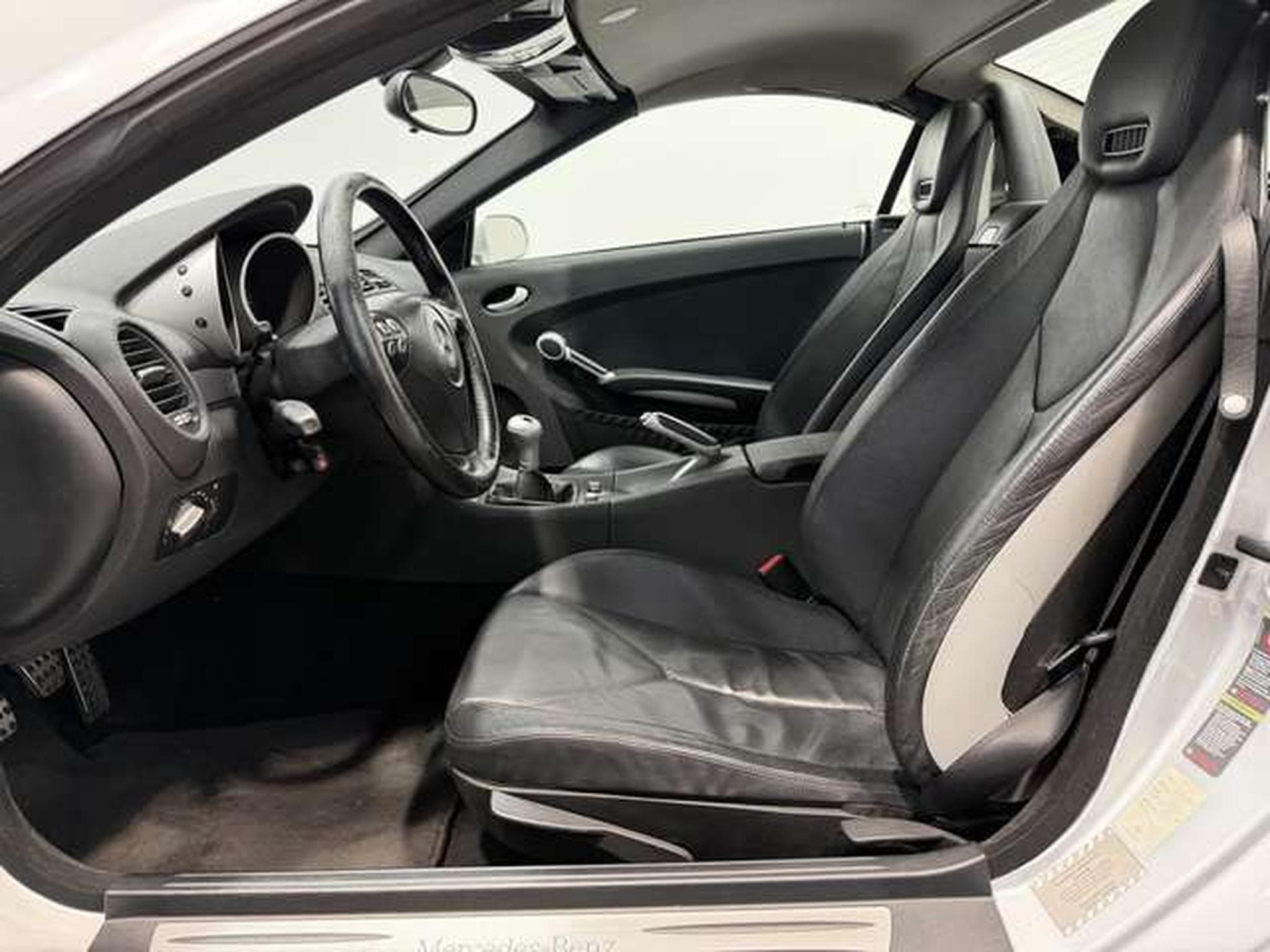 Mercedes SLK 280 Roadster *Leder *H&K *Airscarf * (2005) - Photo 10