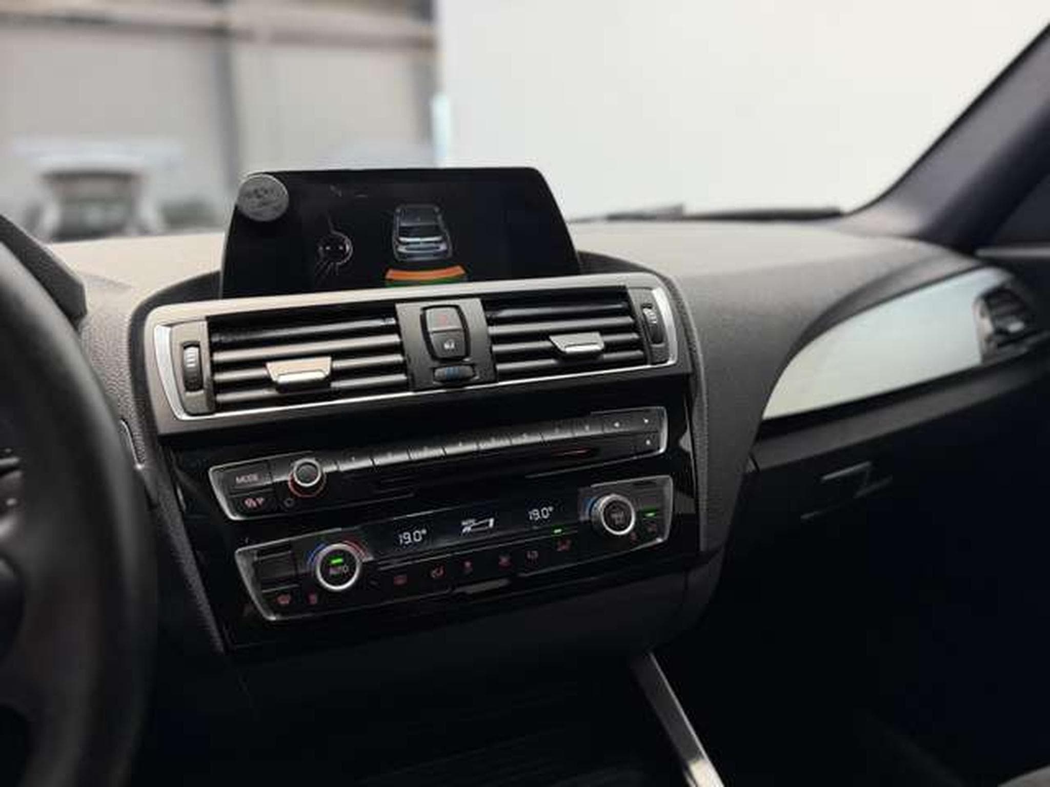 BMW 116 d M Sportpaket *Navi *LED *Klimaautomatik (2015) - Photo 11