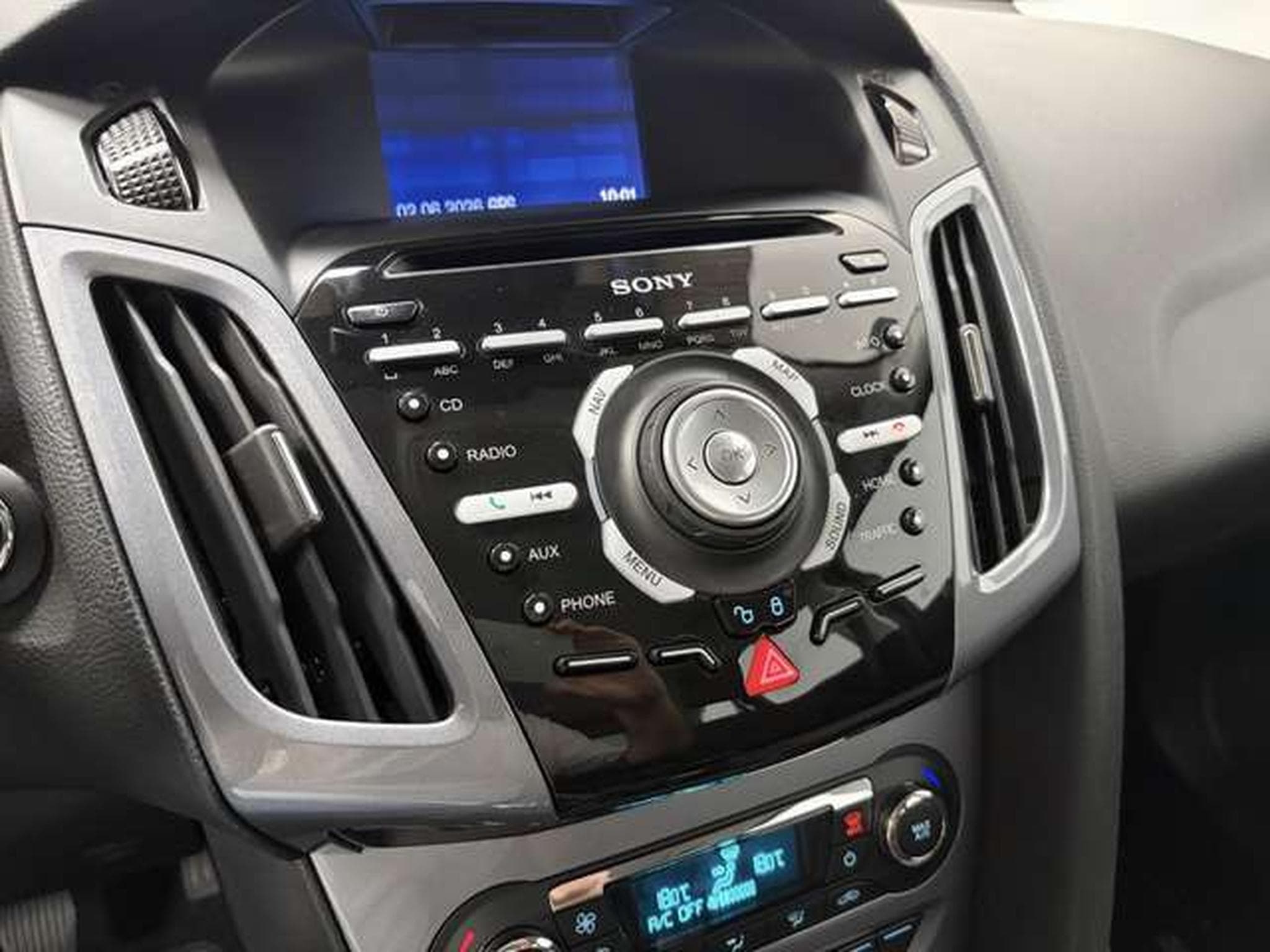 Ford Focus Titanium *1.Hand *AHK*City-Paket*Tempomat (2014) - Photo 11