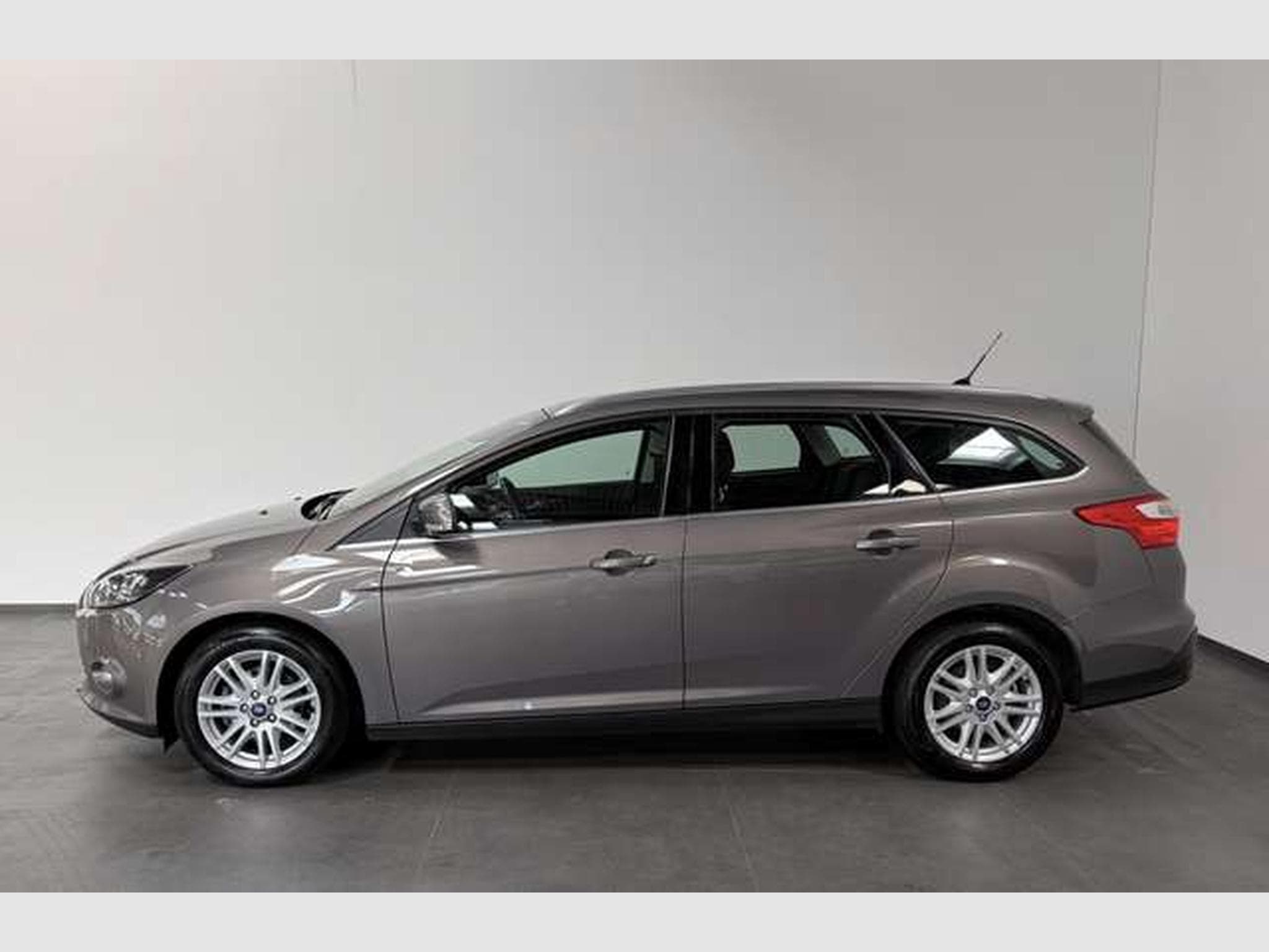 Ford Focus Titanium *1.Hand *AHK*City-Paket*Tempomat (2014) - Photo 3