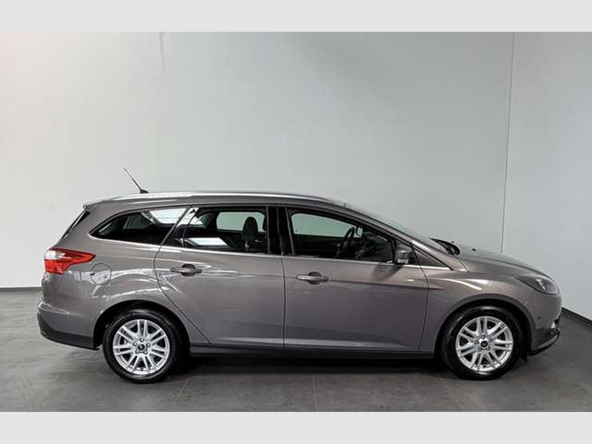 Ford Focus Titanium *1.Hand *AHK*City-Paket*Tempomat (2014) - Photo 4