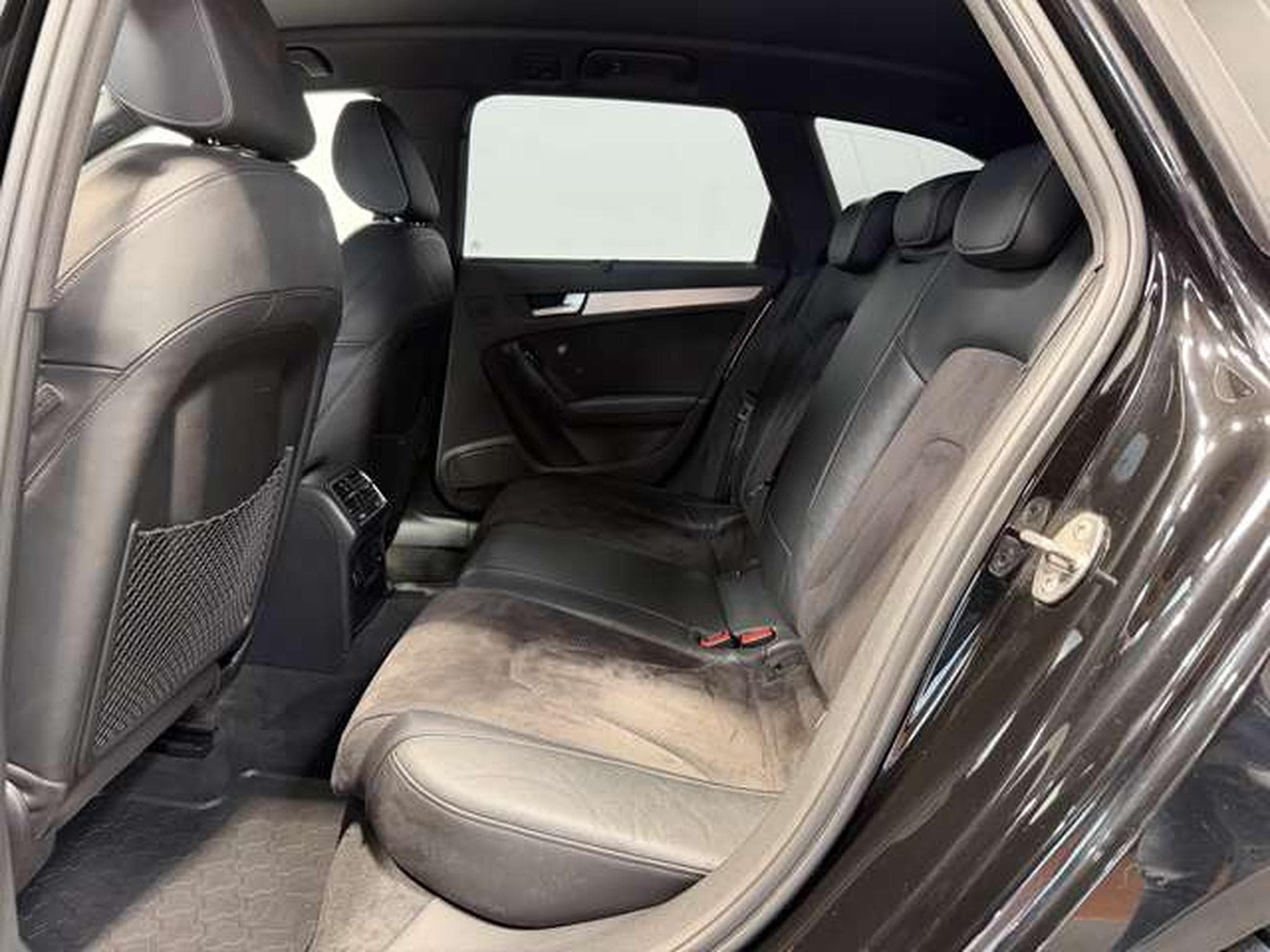 Audi A4 Avant quattro 2.0 TDI S line *AHK *Alcantara (2015) - Photo 9