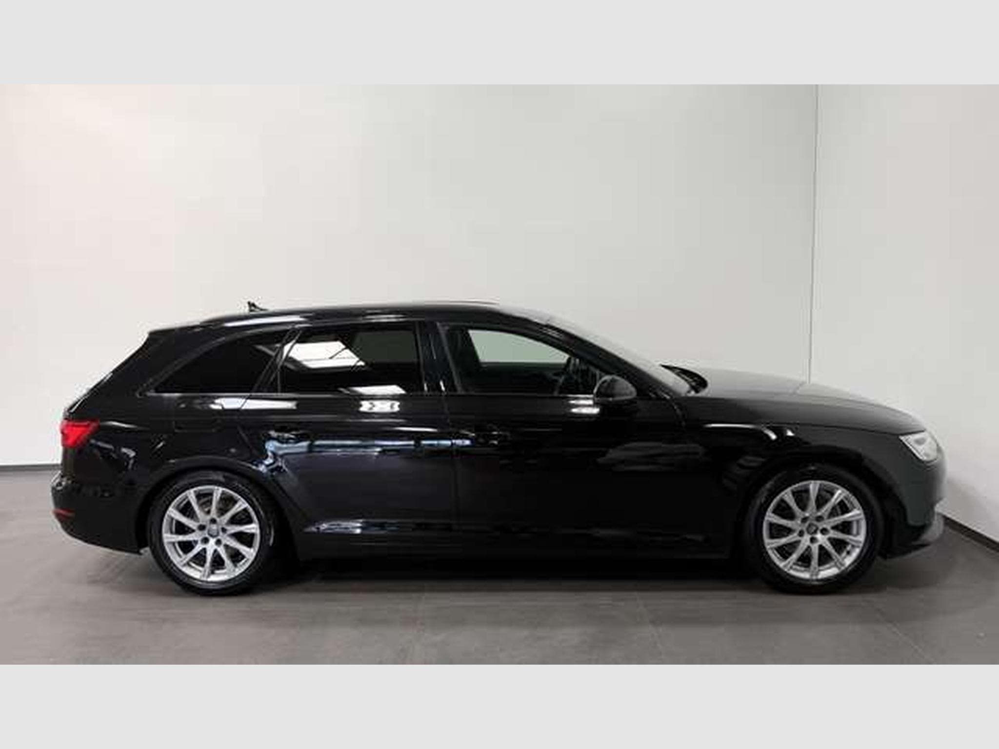 Audi A4 2.0 TDI Avant S-Tr. * LED *Soundsystem * (2017) - Photo 4