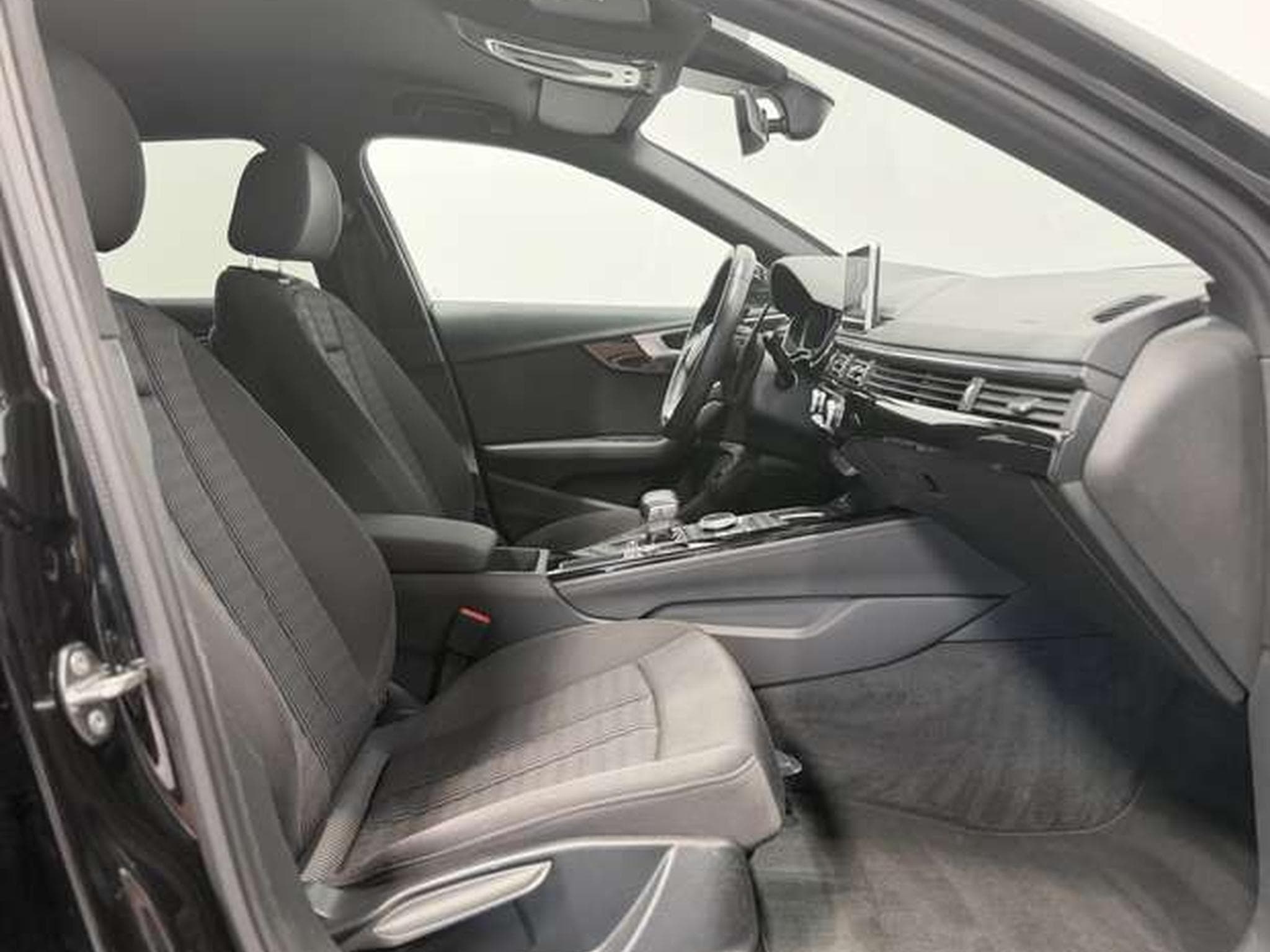 Audi A4 2.0 TDI Avant S-Tr. * LED *Soundsystem * (2017) - Photo 8