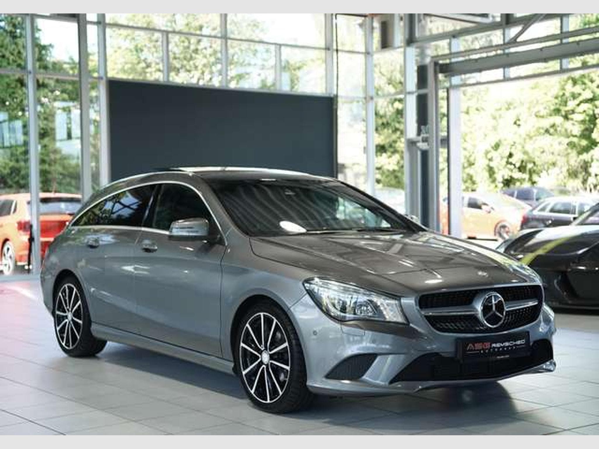 Mercedes CLA 200 2.H *Pano *H&K*Memory*ACC (2015) - Photo 11