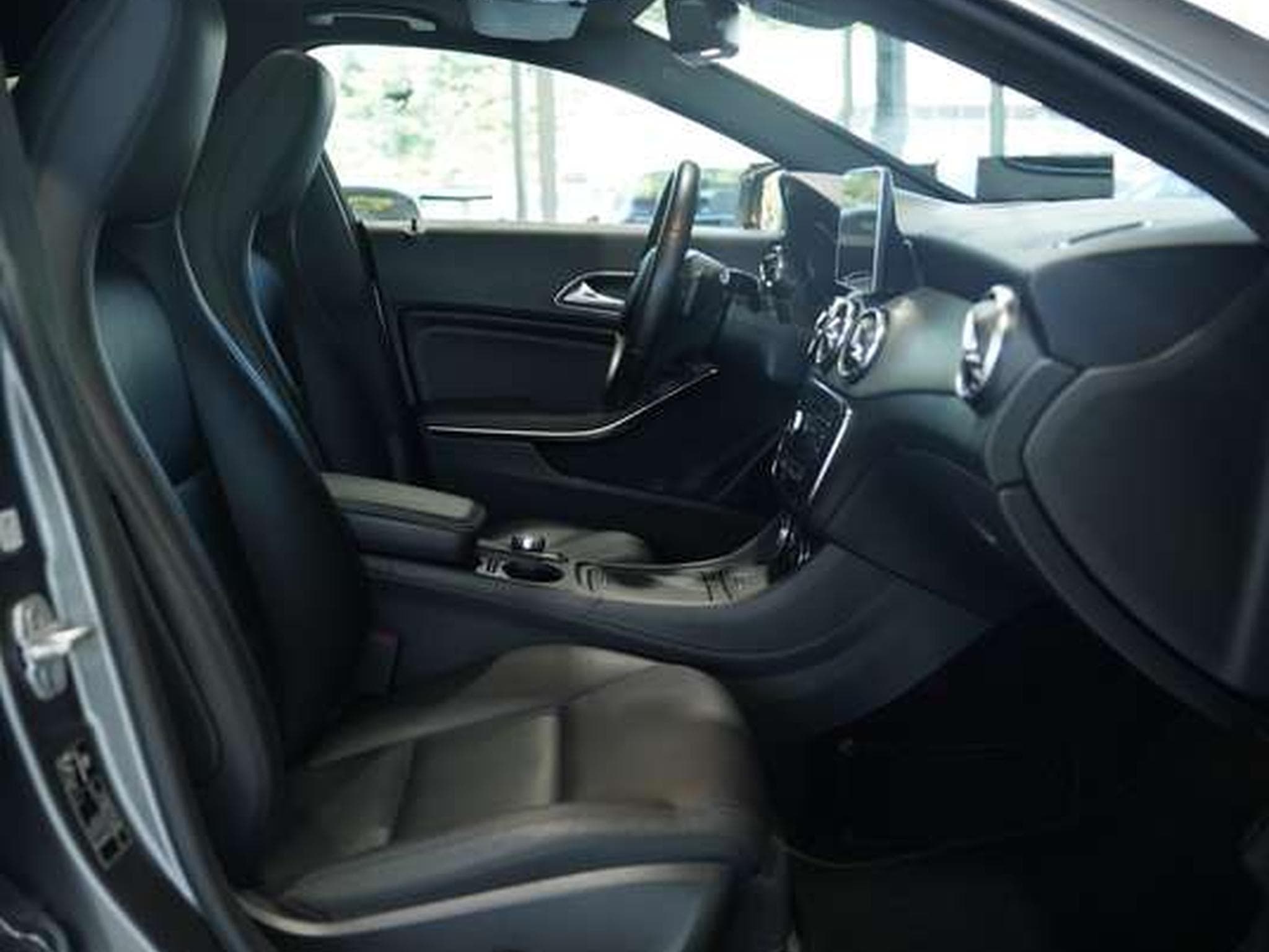 Mercedes CLA 200 2.H *Pano *H&K*Memory*ACC (2015) - Photo 19