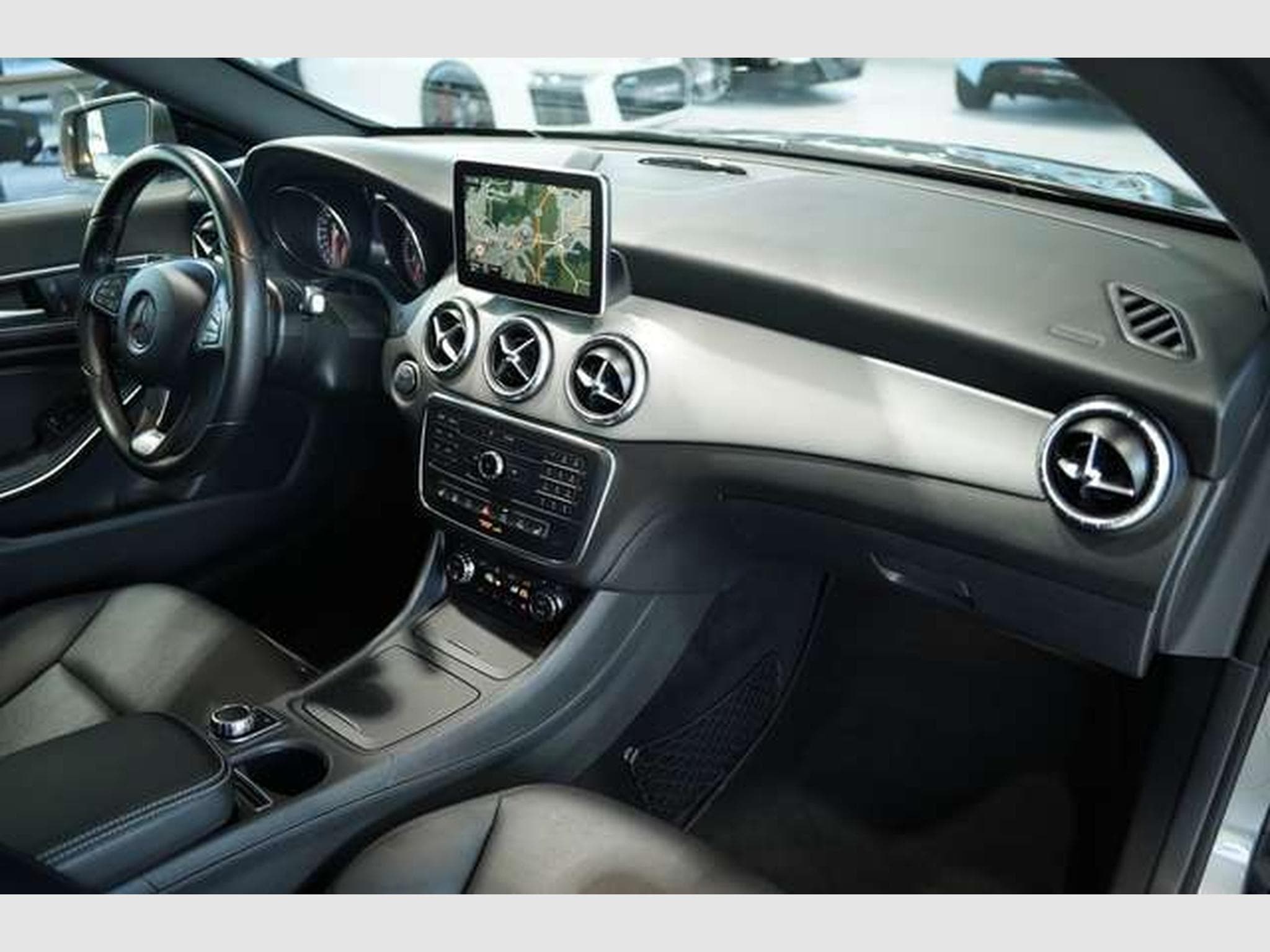 Mercedes CLA 200 2.H *Pano *H&K*Memory*ACC (2015) - Photo 20