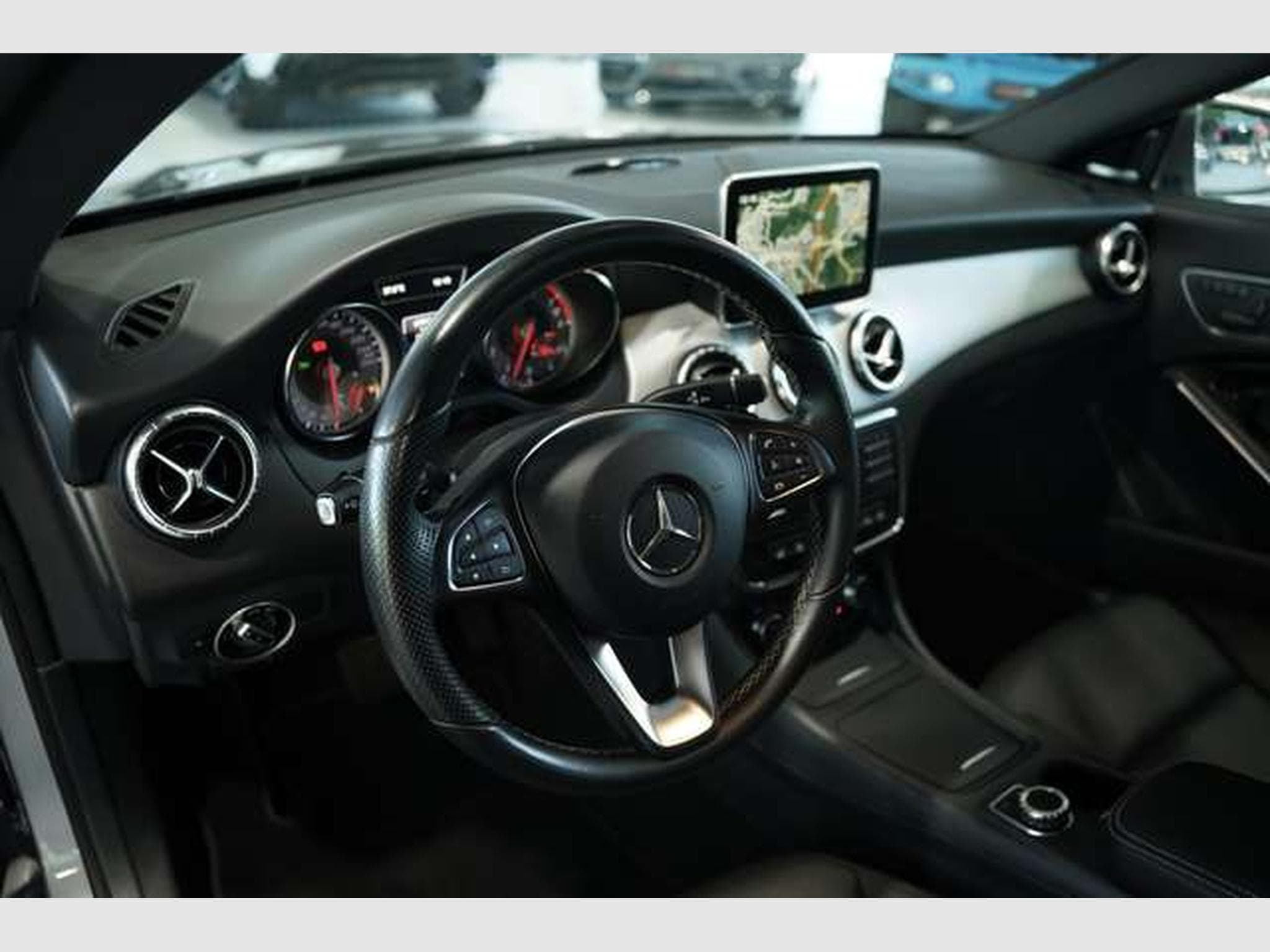Mercedes CLA 200 2.H *Pano *H&K*Memory*ACC (2015) - Photo 27