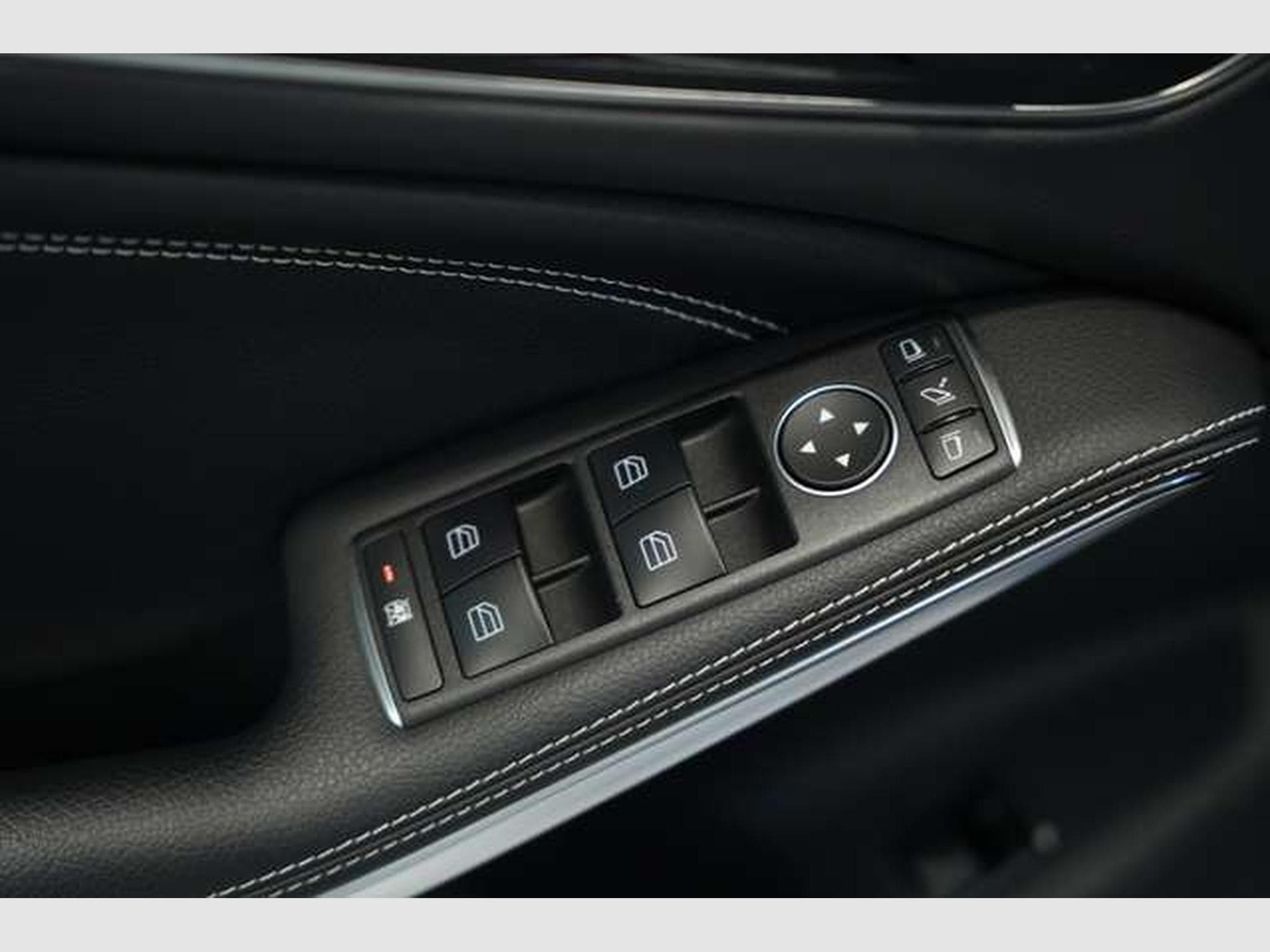 Mercedes CLA 200 2.H *Pano *H&K*Memory*ACC (2015) - Photo 29