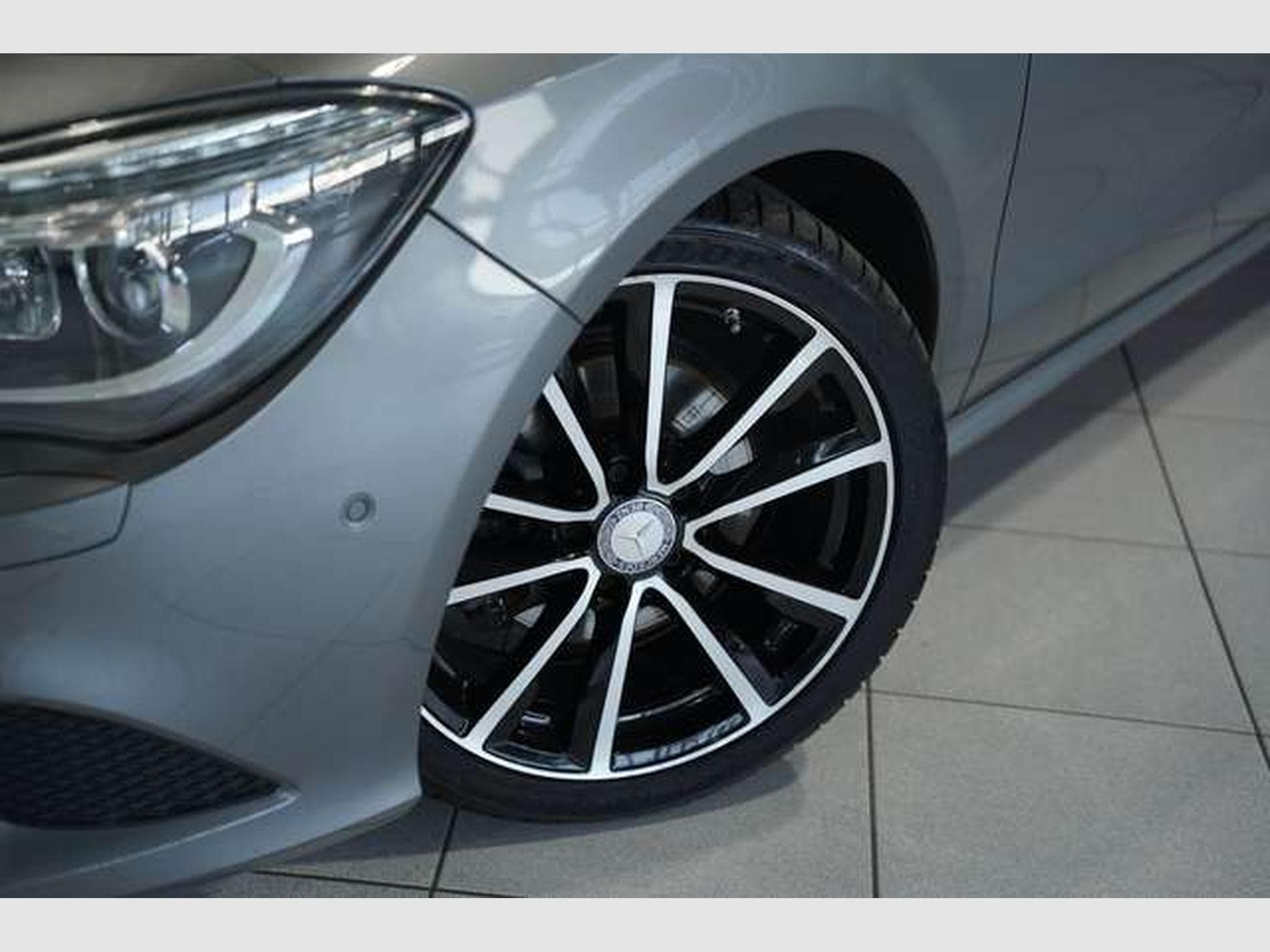 Mercedes CLA 200 2.H *Pano *H&K*Memory*ACC (2015) - Photo 8