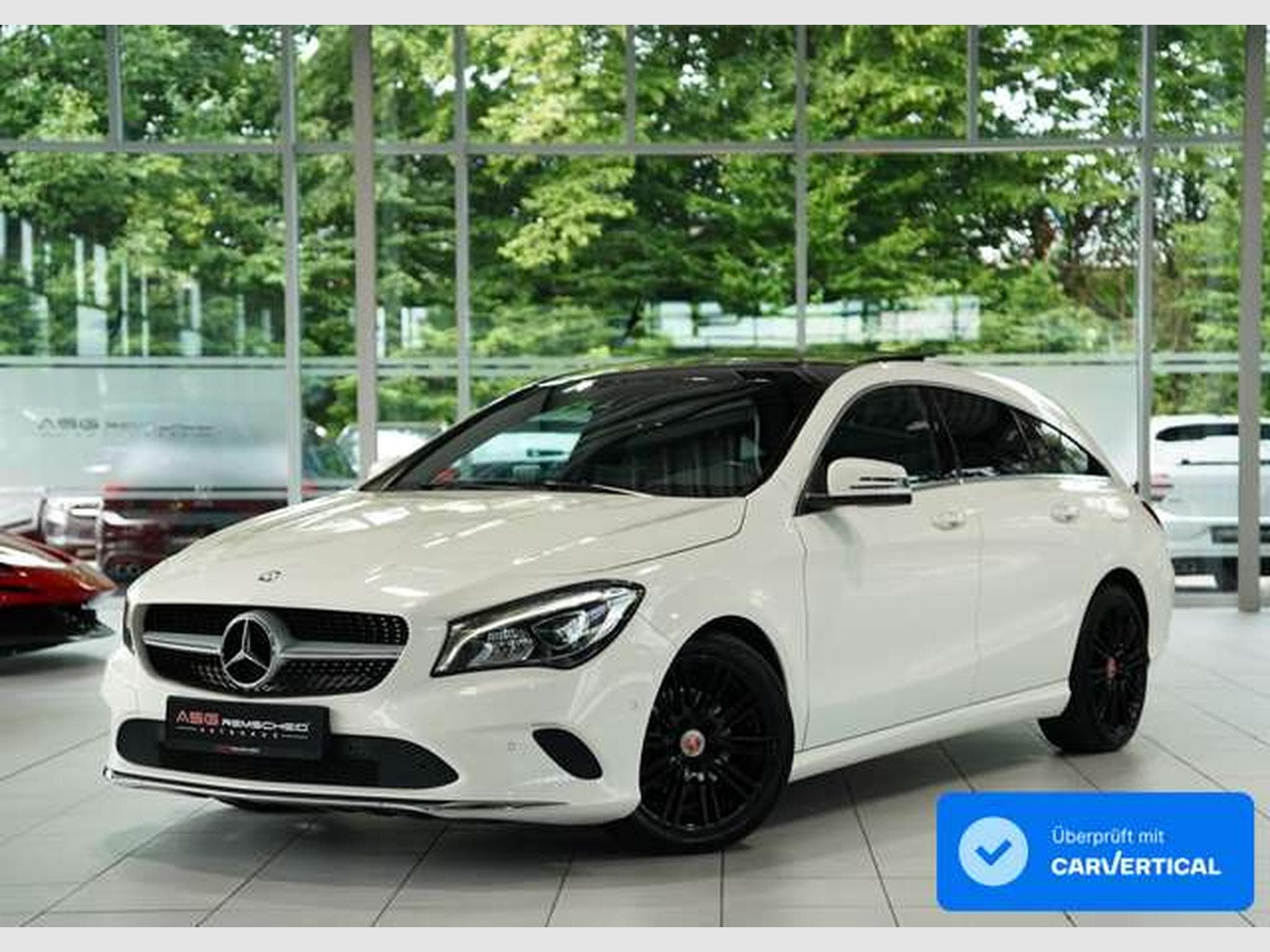Mercedes CLA 220 4M Urban *18 *Pano*Navi (2016) - Photo 1