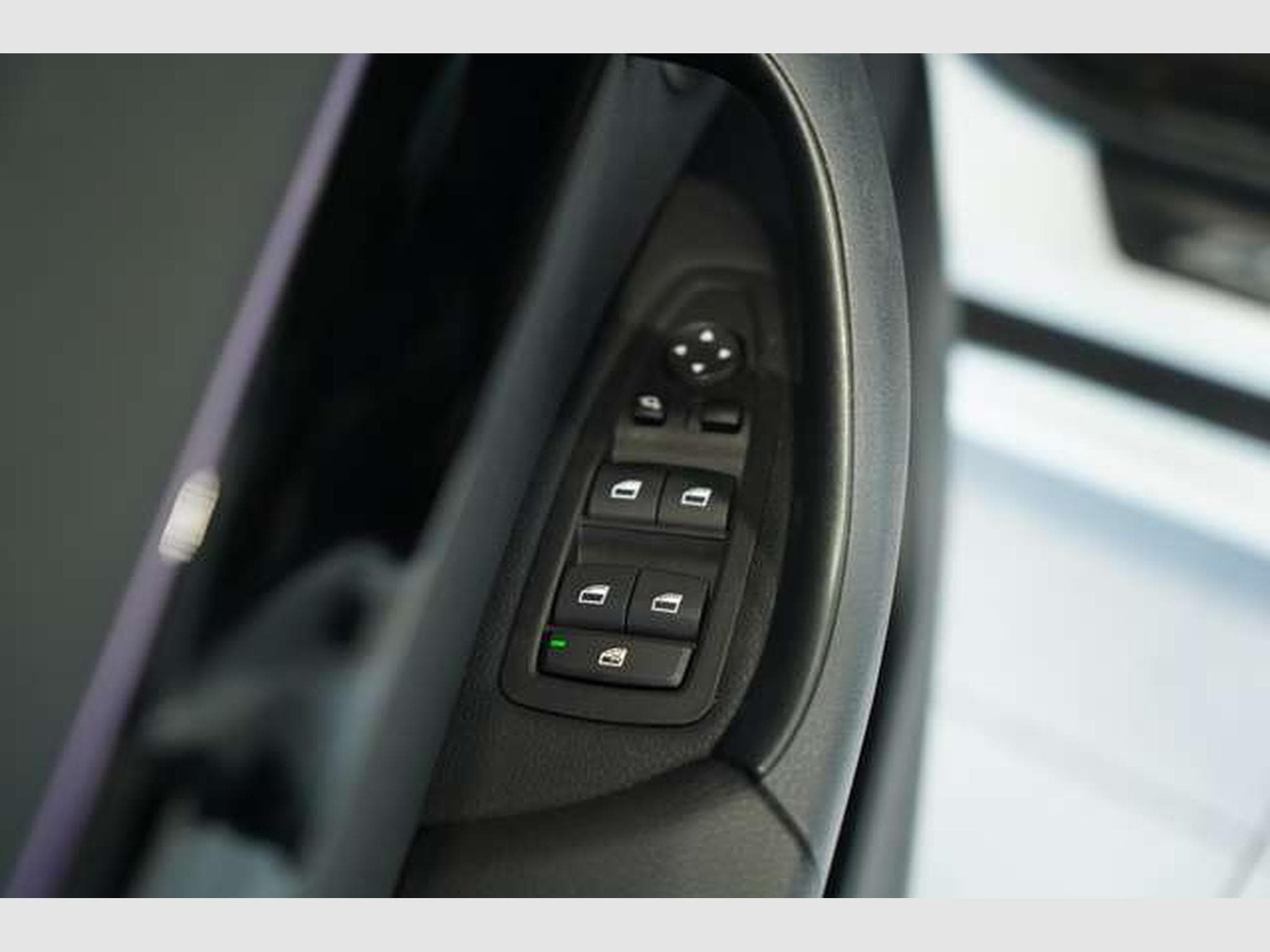 BMW X1 sDrive 18 i Sport Line 1.H *18 *Pano *Memory (2021) - Photo 23