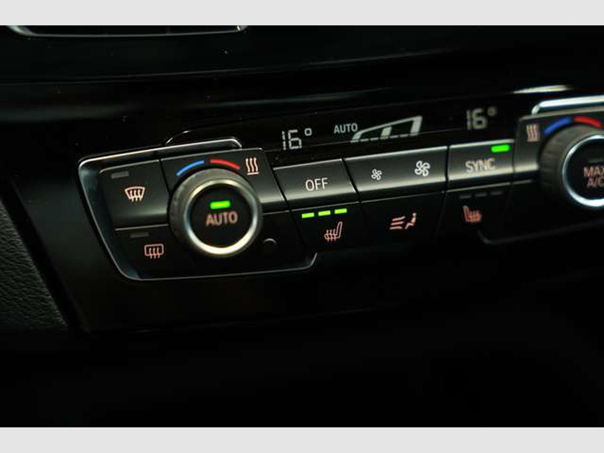 BMW X1 sDrive 18 i Sport Line 1.H *18 *Pano *Memory (2021) - Photo 30