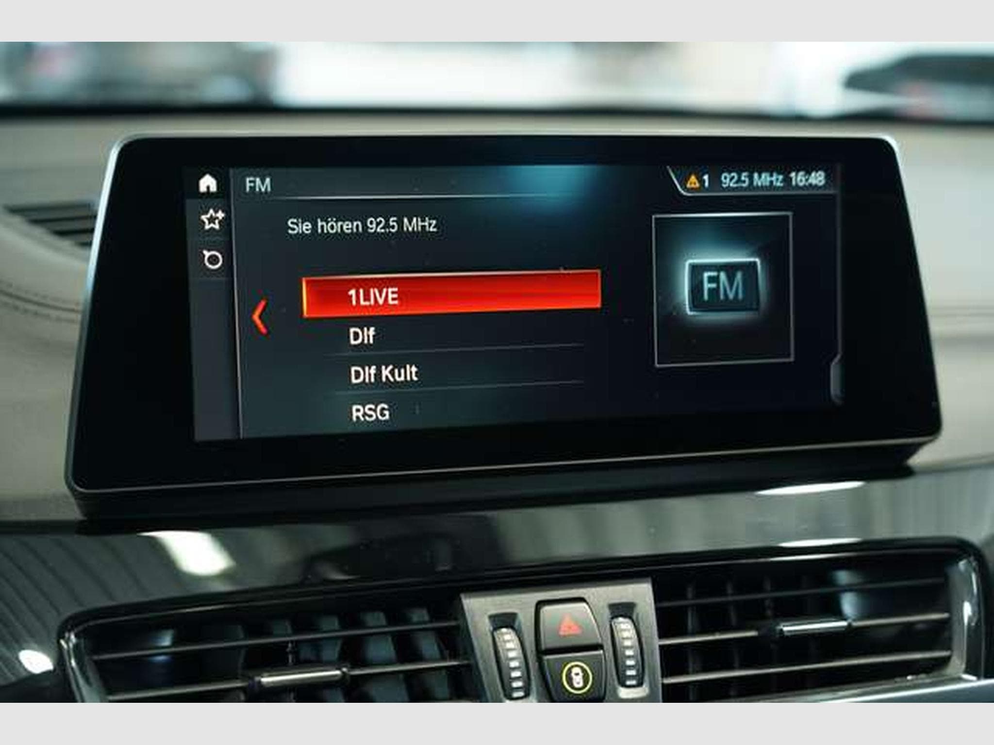 BMW X1 sDrive 18 i Sport Line 1.H *18 *Pano *Memory (2021) - Photo 33