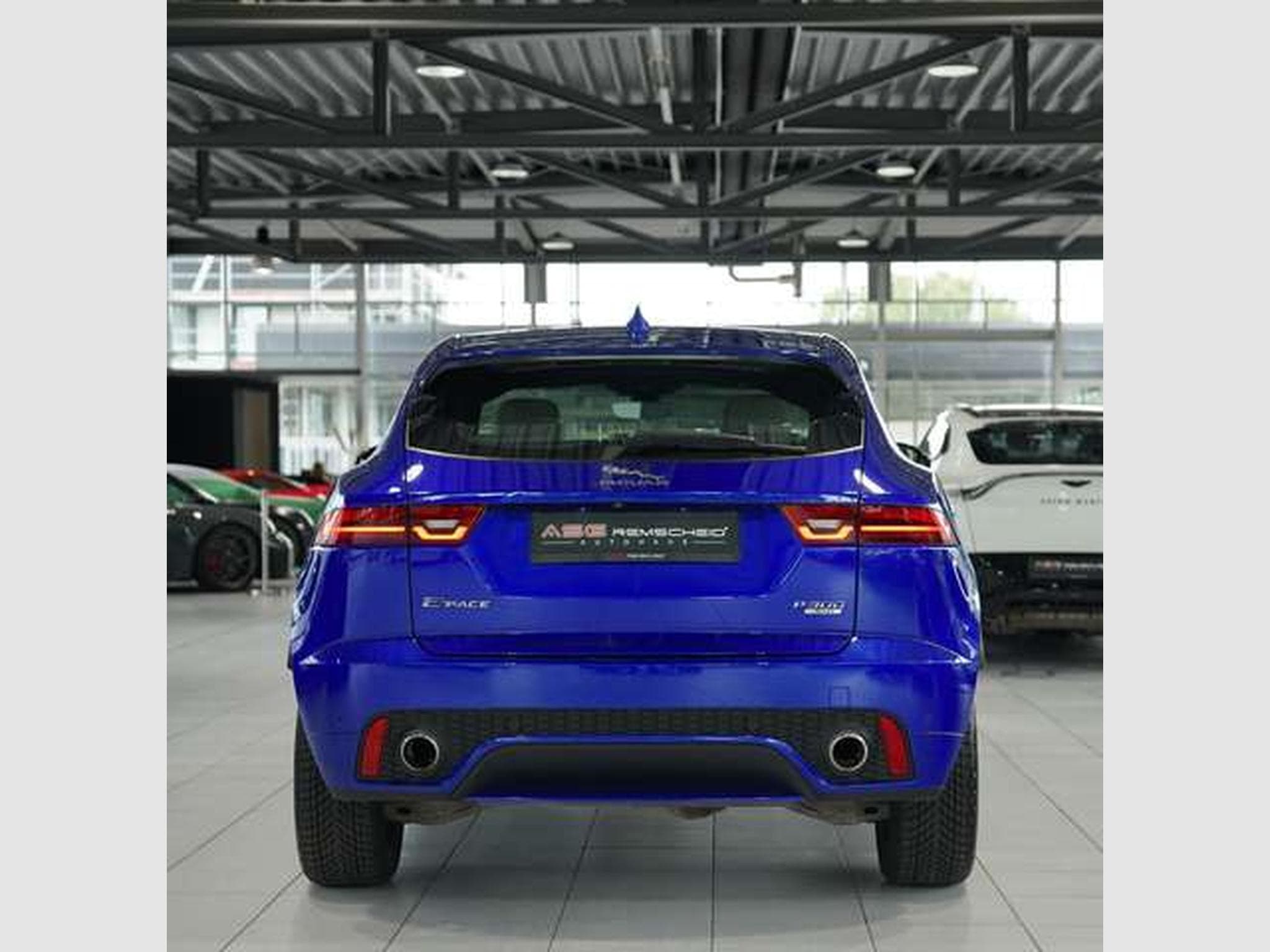 Jaguar E-Pace R-Dynamic HSE AWD *2. HD *Pano *H-UP *Memory (2018) - Photo 10