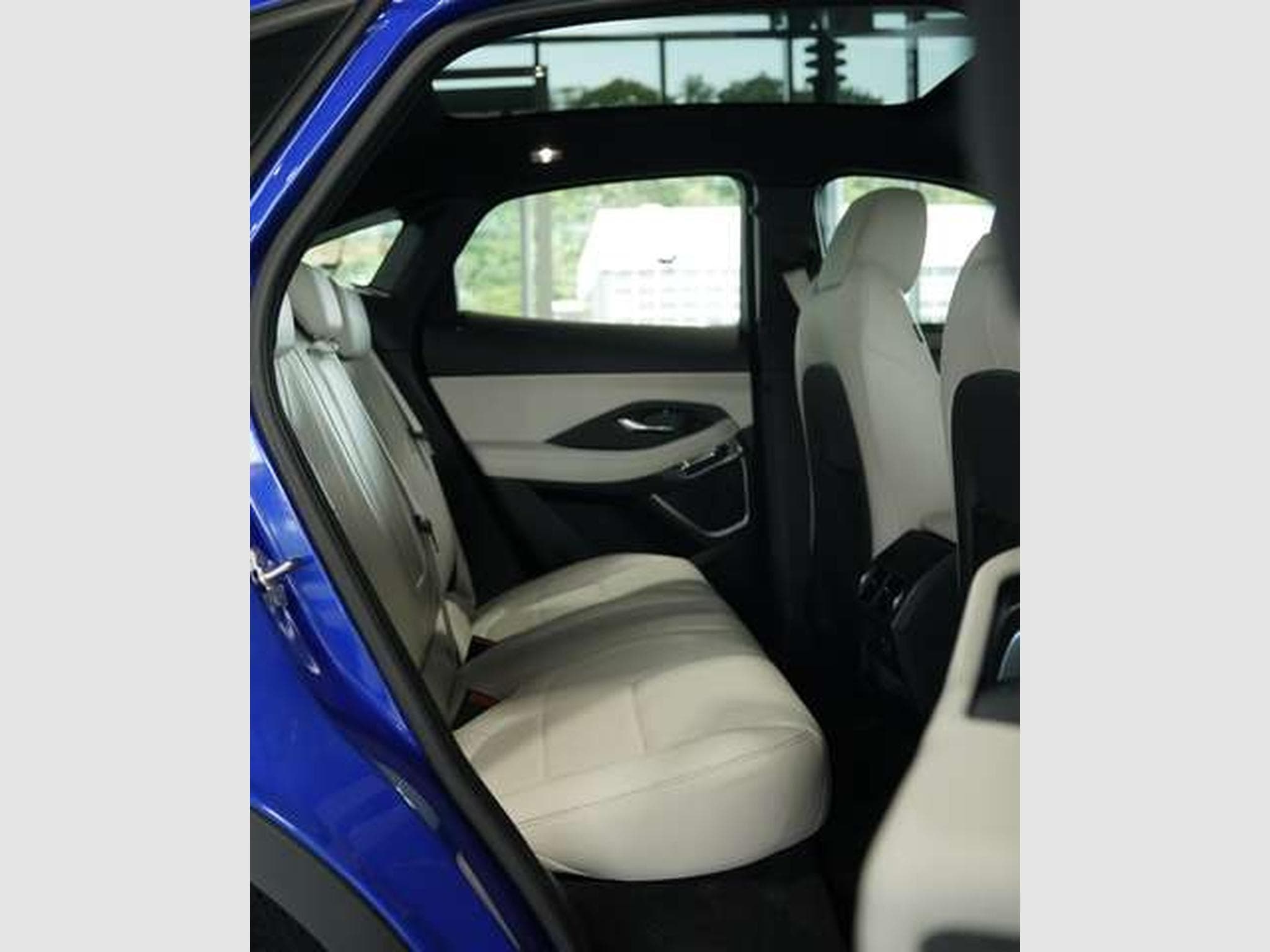 Jaguar E-Pace R-Dynamic HSE AWD *2. HD *Pano *H-UP *Memory (2018) - Photo 24