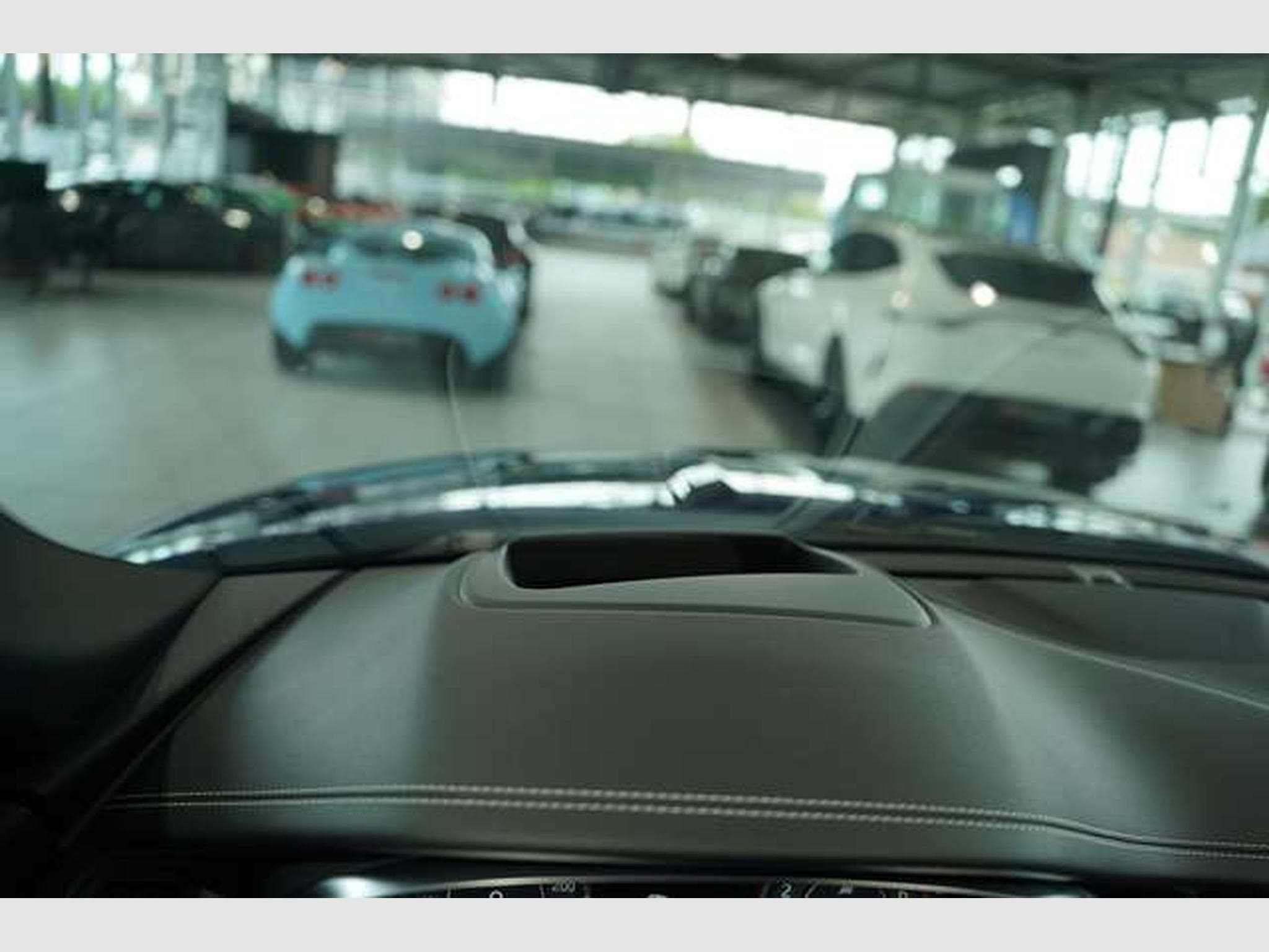 Jaguar E-Pace R-Dynamic HSE AWD *2. HD *Pano *H-UP *Memory (2018) - Photo 41