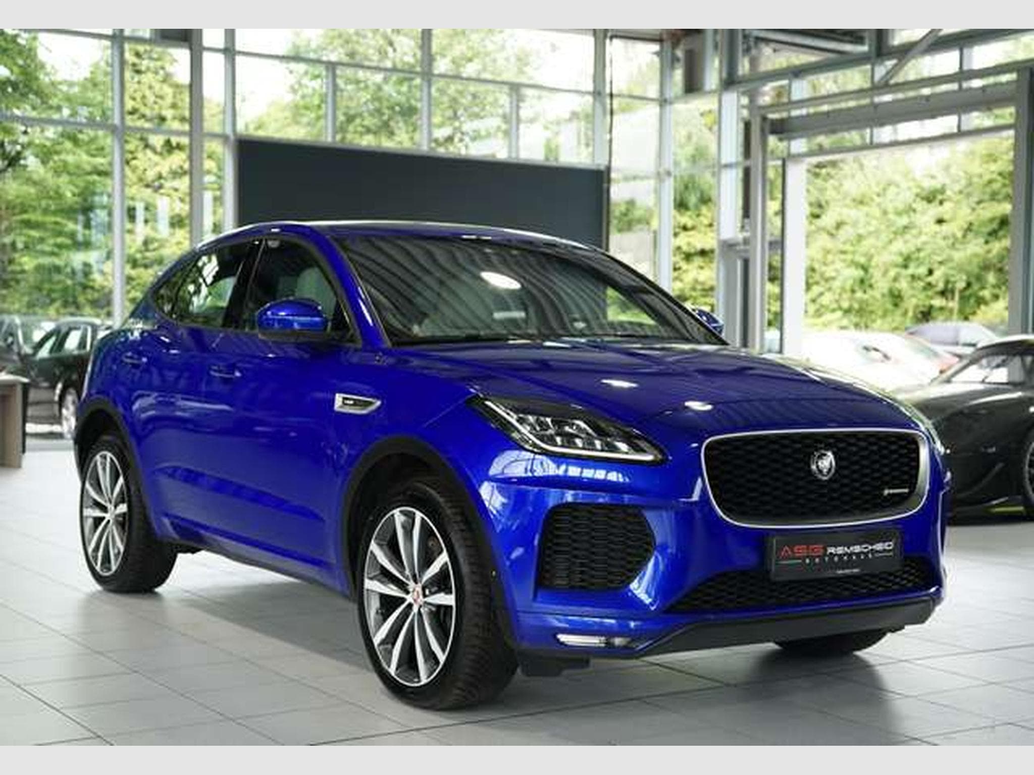 Jaguar E-Pace R-Dynamic HSE AWD *2. HD *Pano *H-UP *Memory (2018) - Photo 6