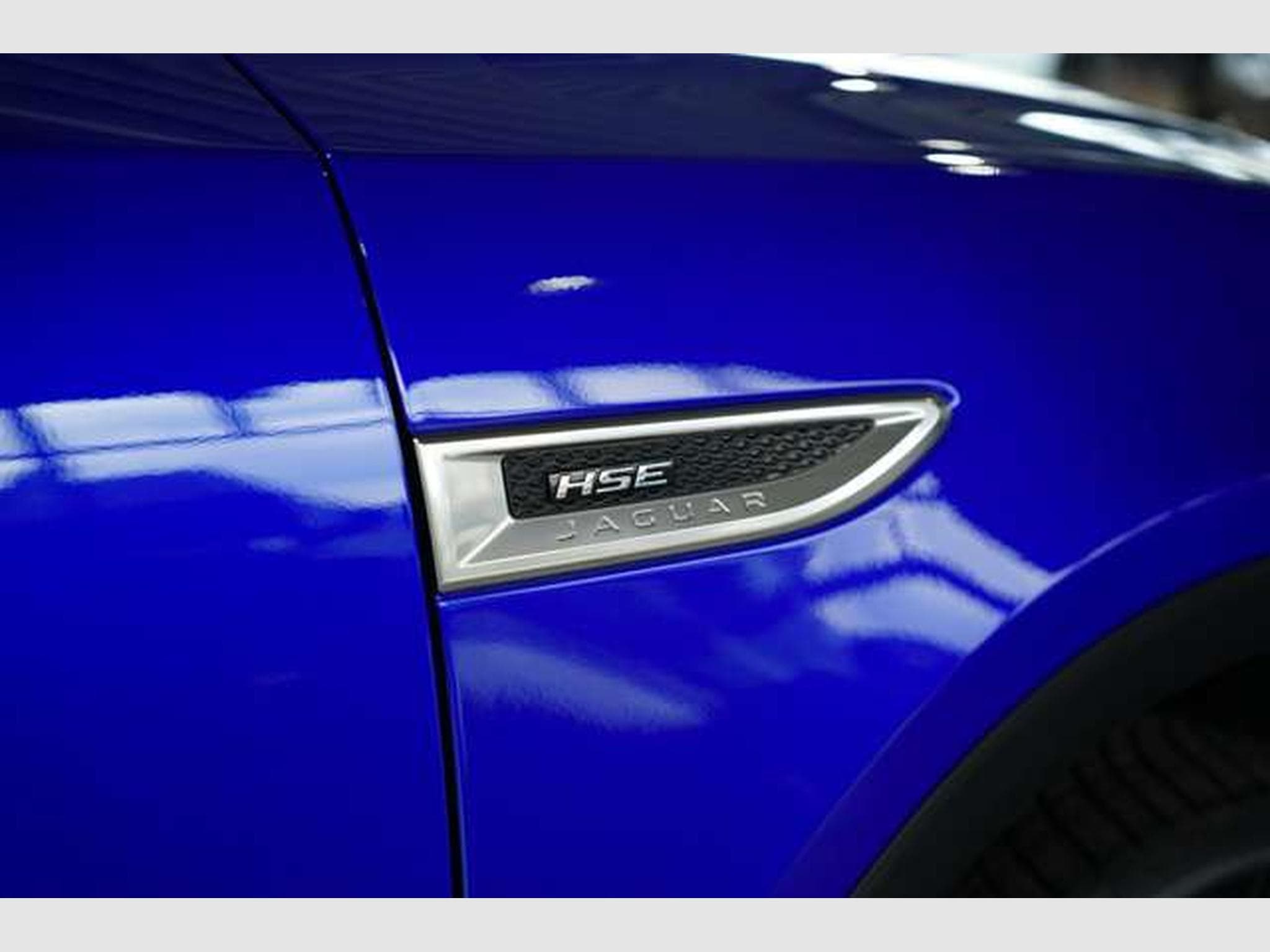 Jaguar E-Pace R-Dynamic HSE AWD *2. HD *Pano *H-UP *Memory (2018) - Photo 8