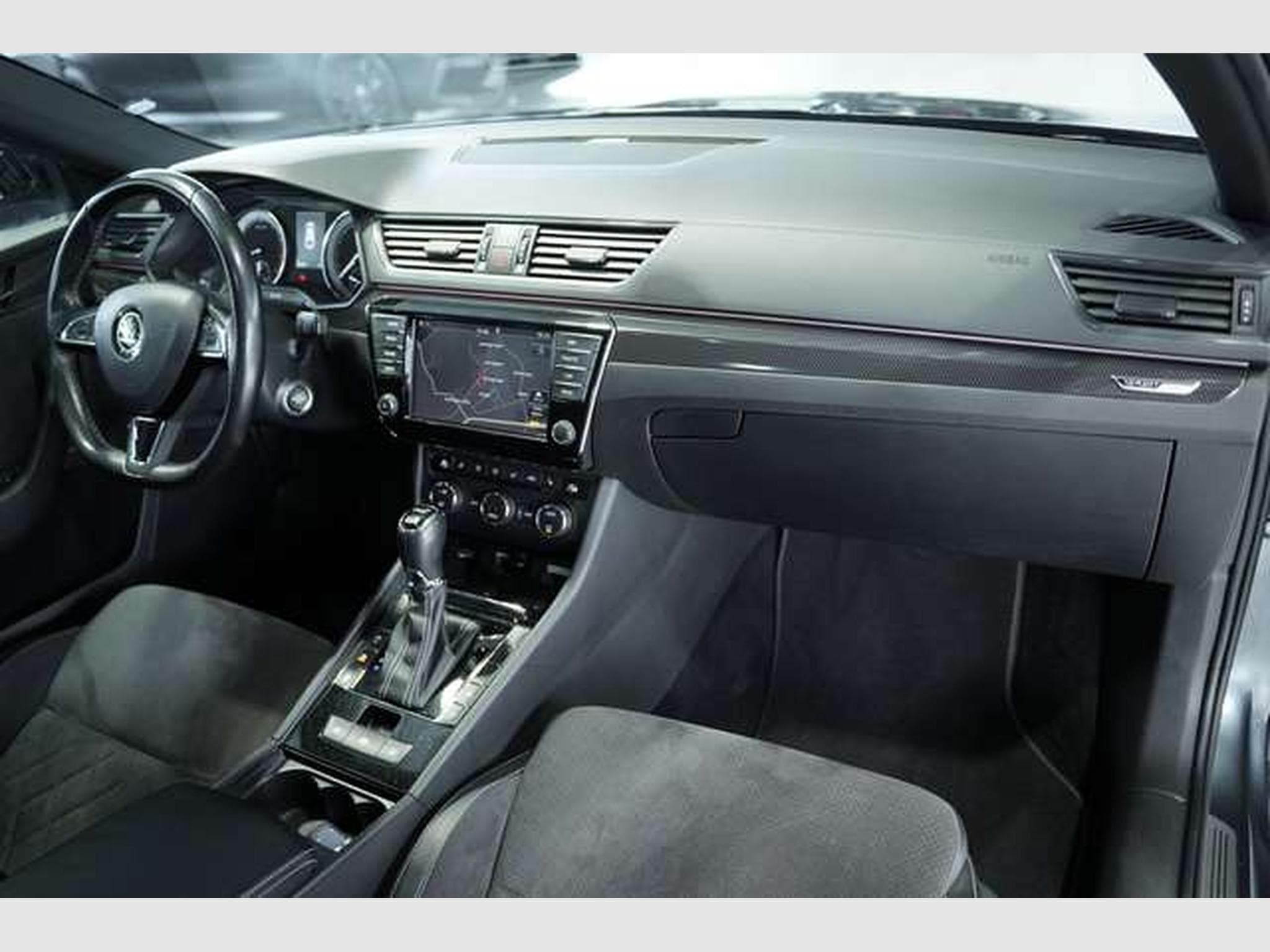 Skoda Superb Sportline 4x4 1.H *Pano *Canton *Memory (2017) - Photo 22