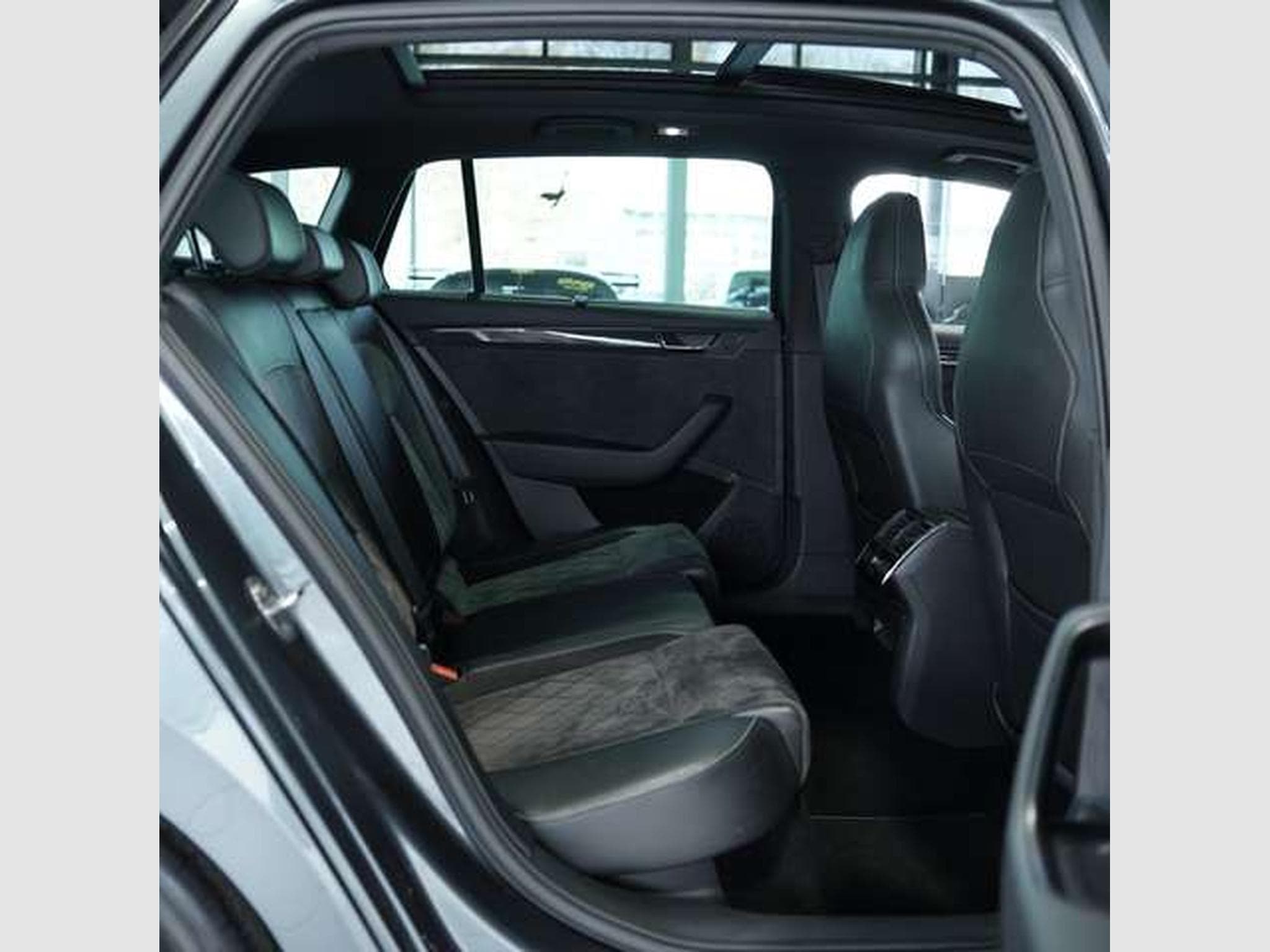Skoda Superb Sportline 4x4 1.H *Pano *Canton *Memory (2017) - Photo 23