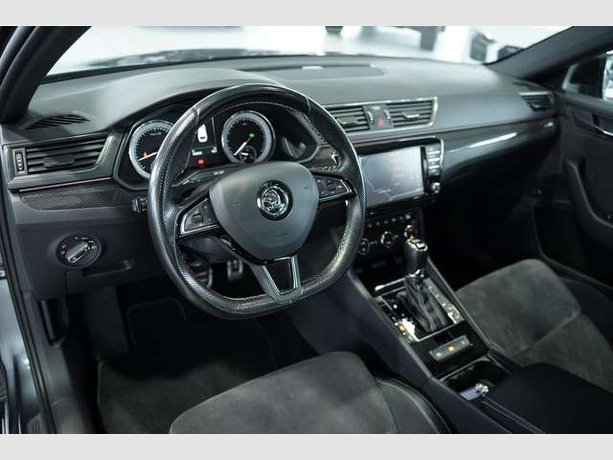 Skoda Superb Sportline 4x4 1.H *Pano *Canton *Memory (2017) - Photo 34