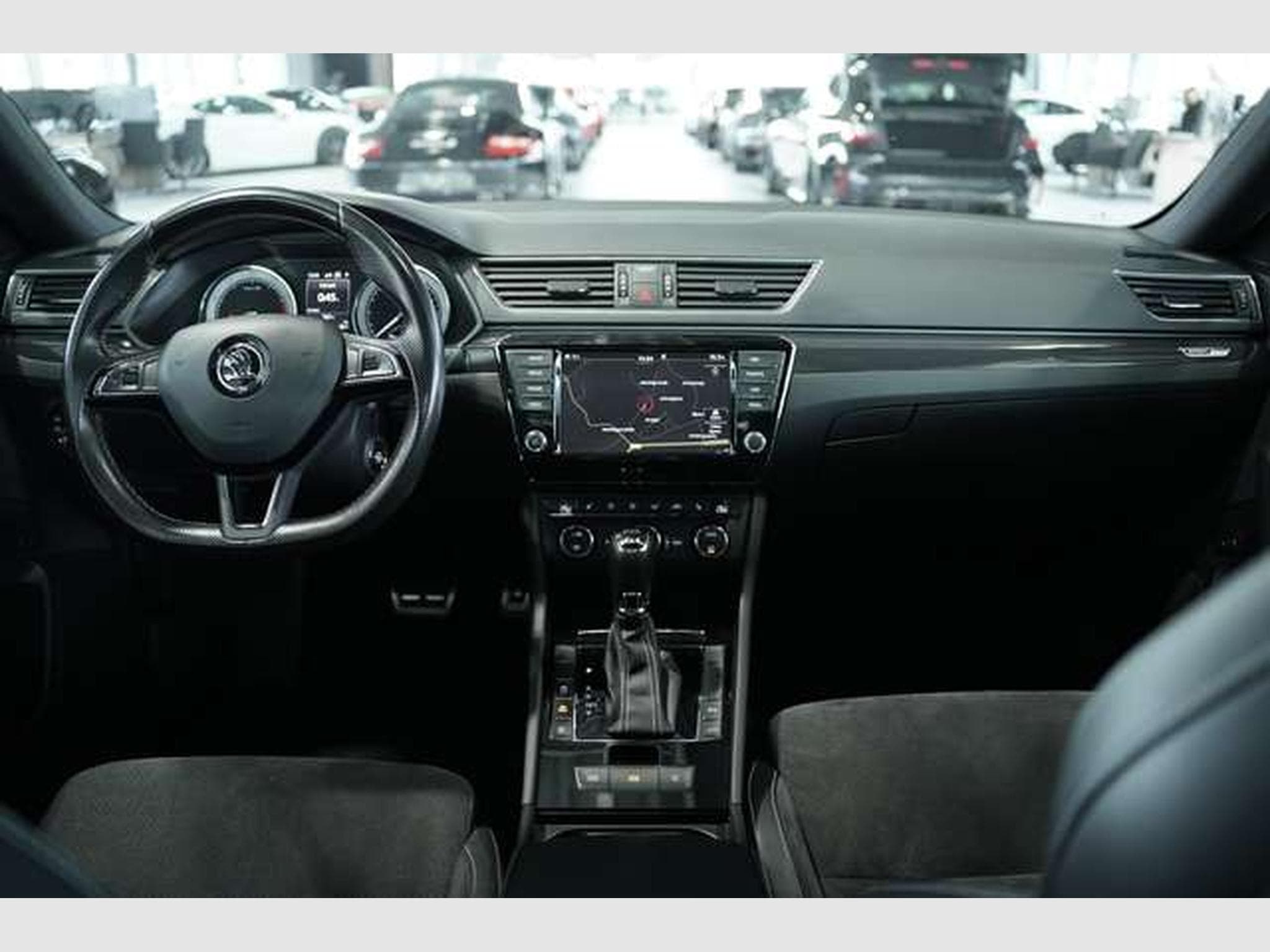 Skoda Superb Sportline 4x4 1.H *Pano *Canton *Memory (2017) - Photo 47