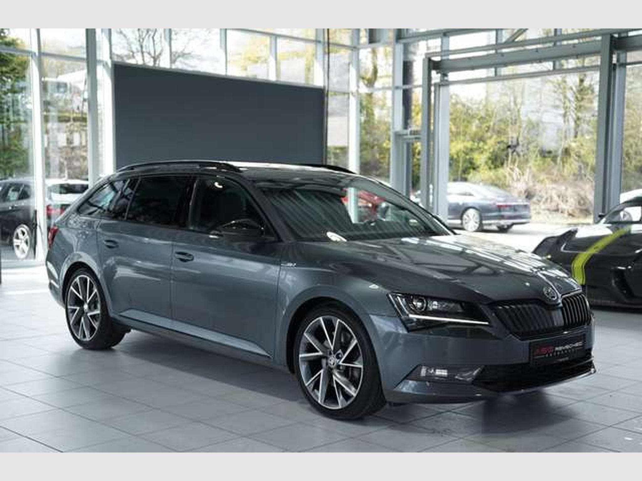 Skoda Superb Sportline 4x4 1.H *Pano *Canton *Memory (2017) - Photo 6