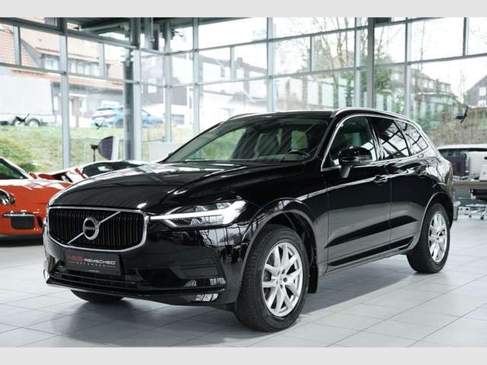 Volvo XC60 Momentum 2WD *H-UP *Kamera *Digital *Navi (2018) - Photo 4
